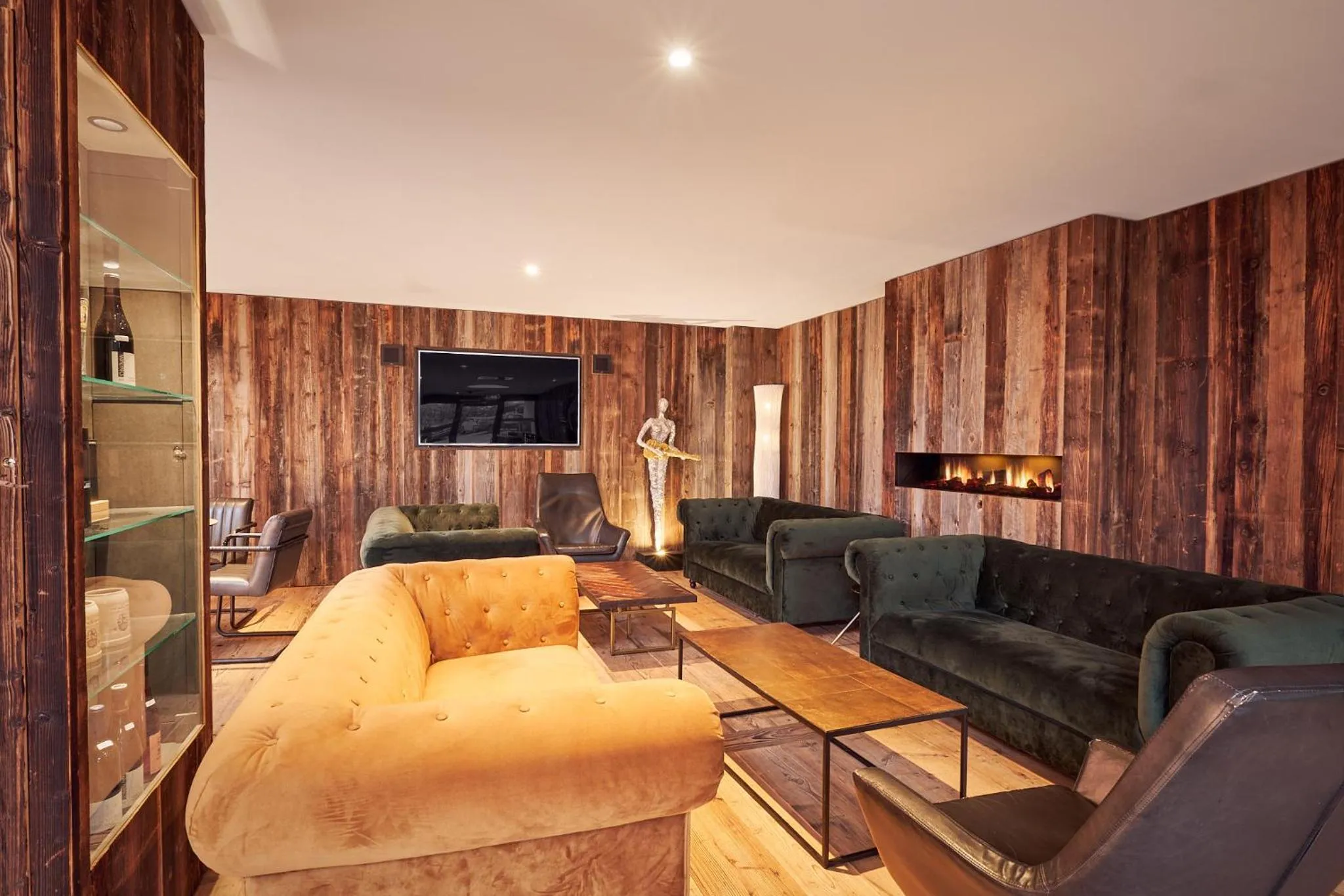 Property building in MY Parkhotel by AR Hotels