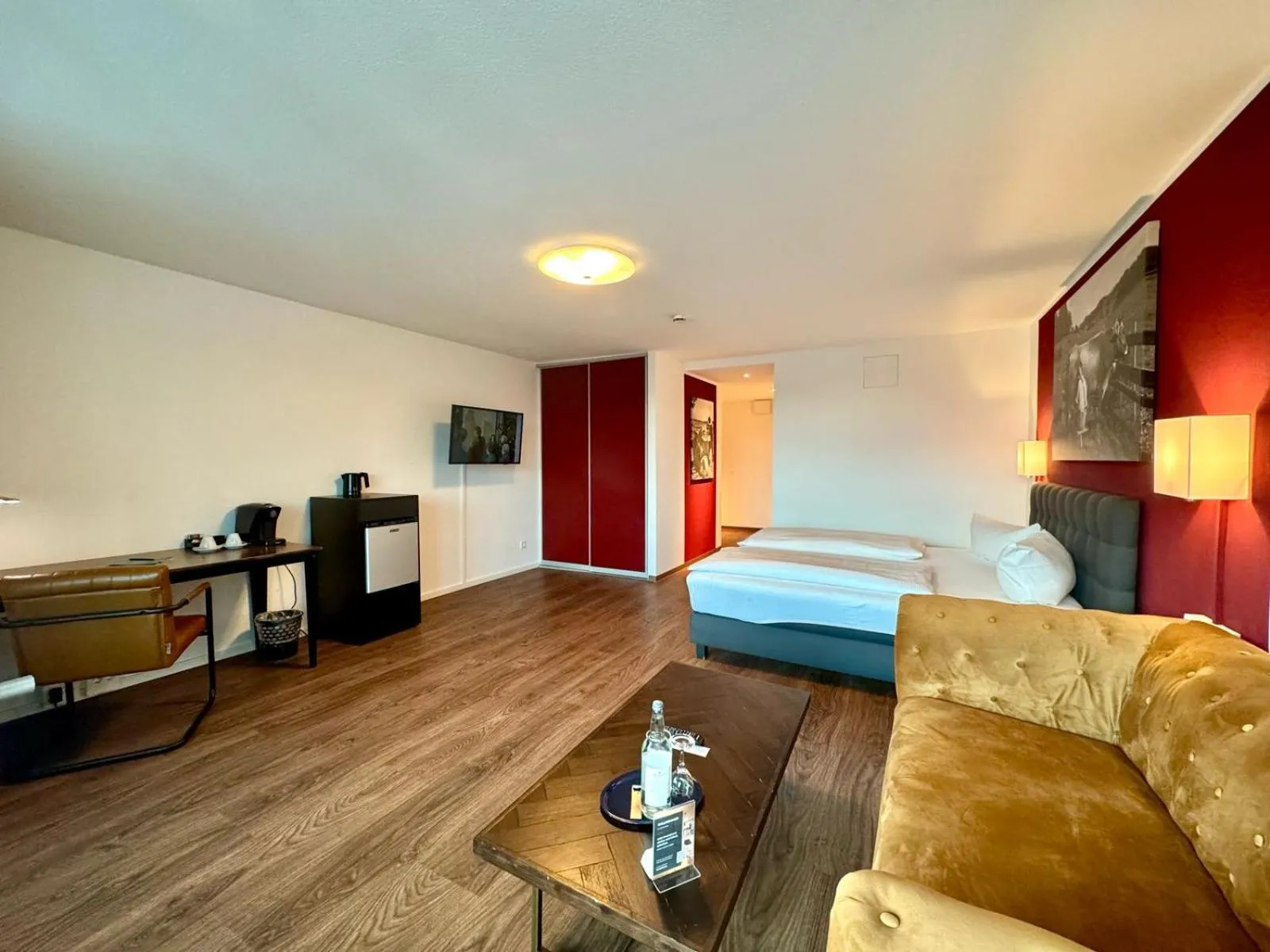 Photo of the whole room in MY Parkhotel by AR Hotels