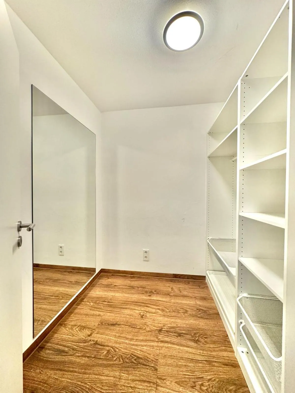 wardrobe in MY Parkhotel by AR Hotels