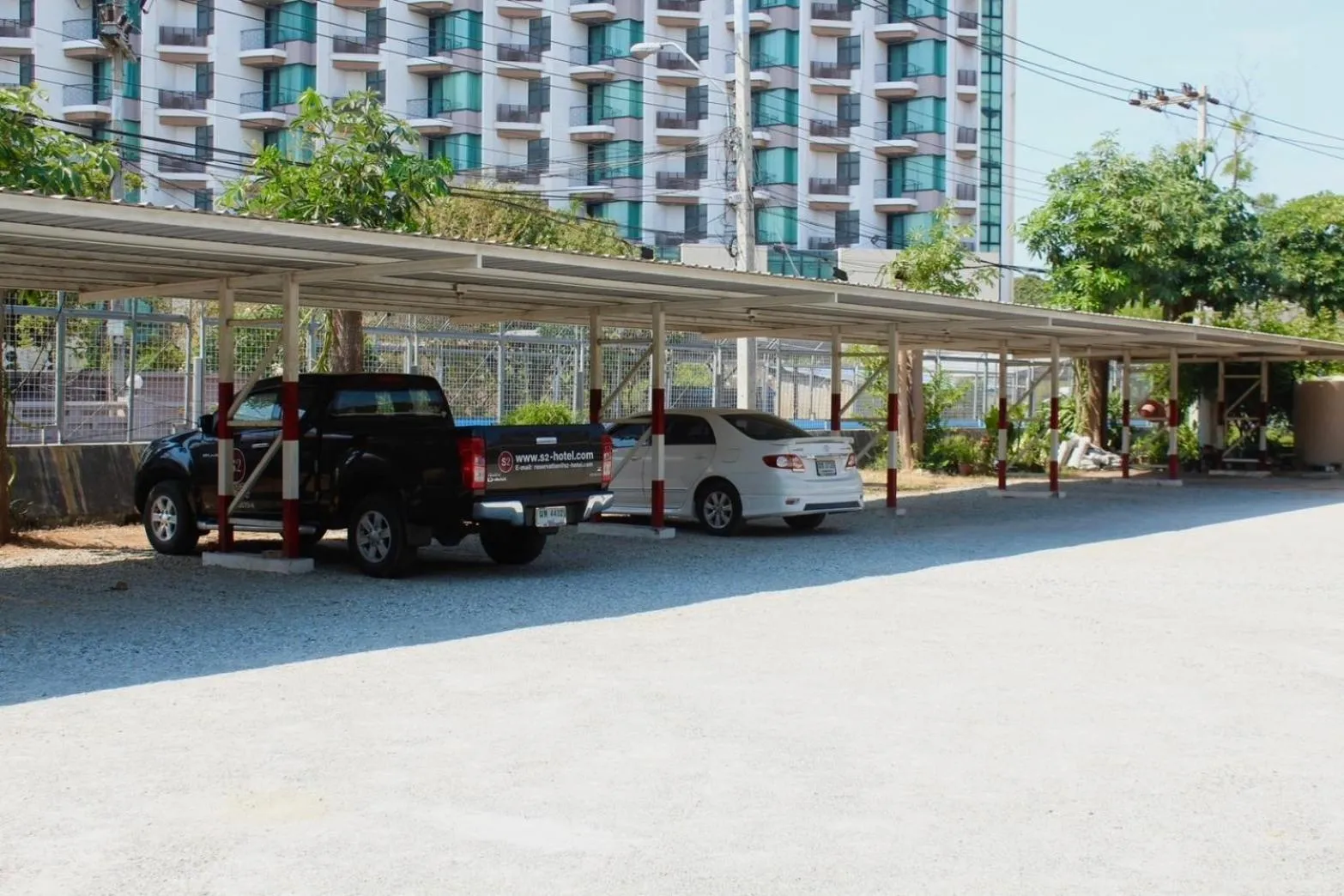 Parking in S2 Hotel - SHA Plus Certified