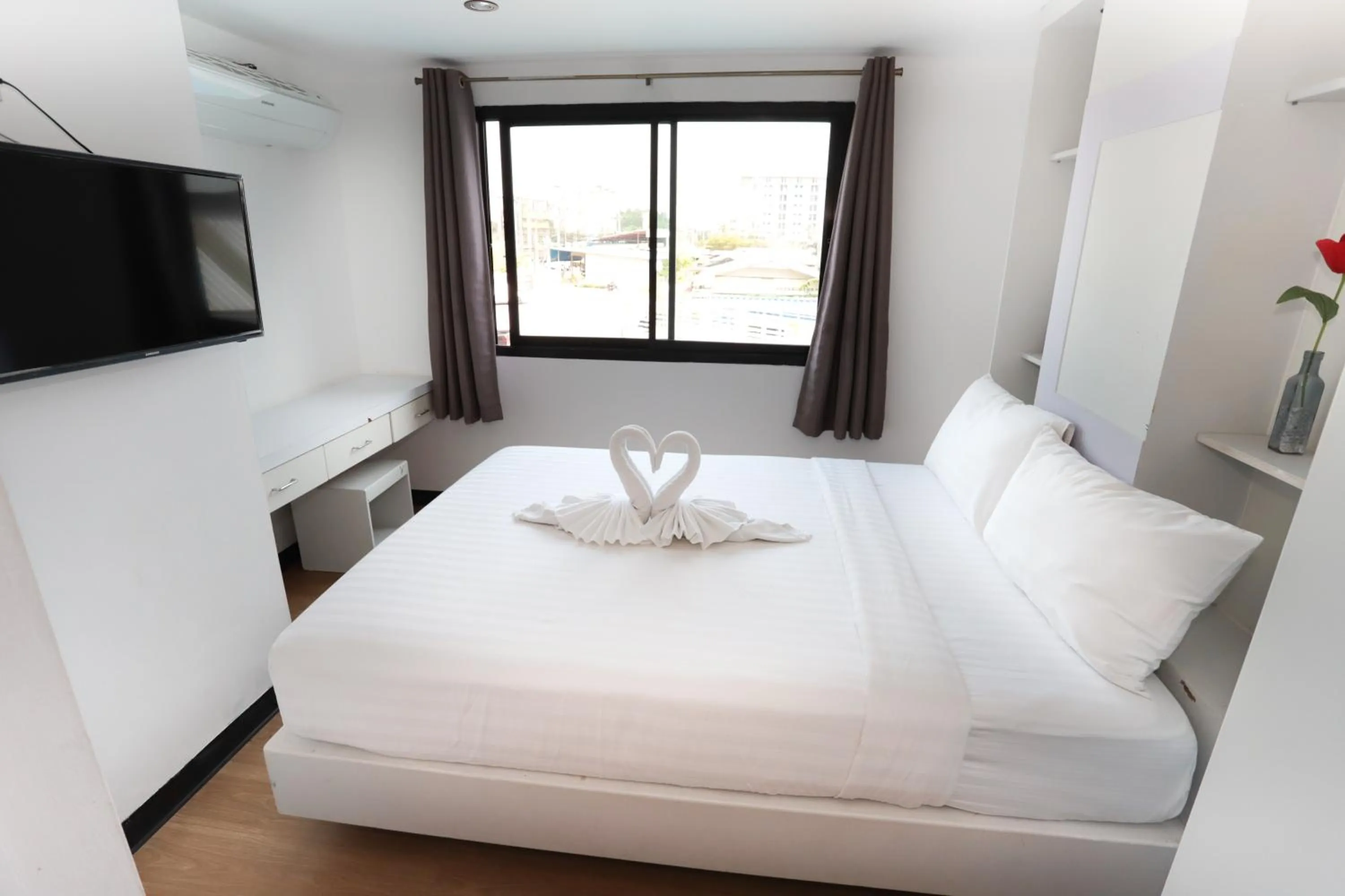 Bedroom, Bed in C Tower Hotel