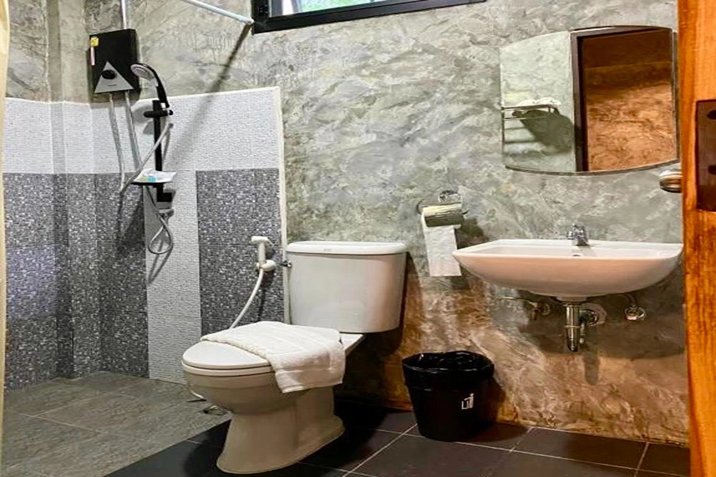 Shower in Nan Arena Place