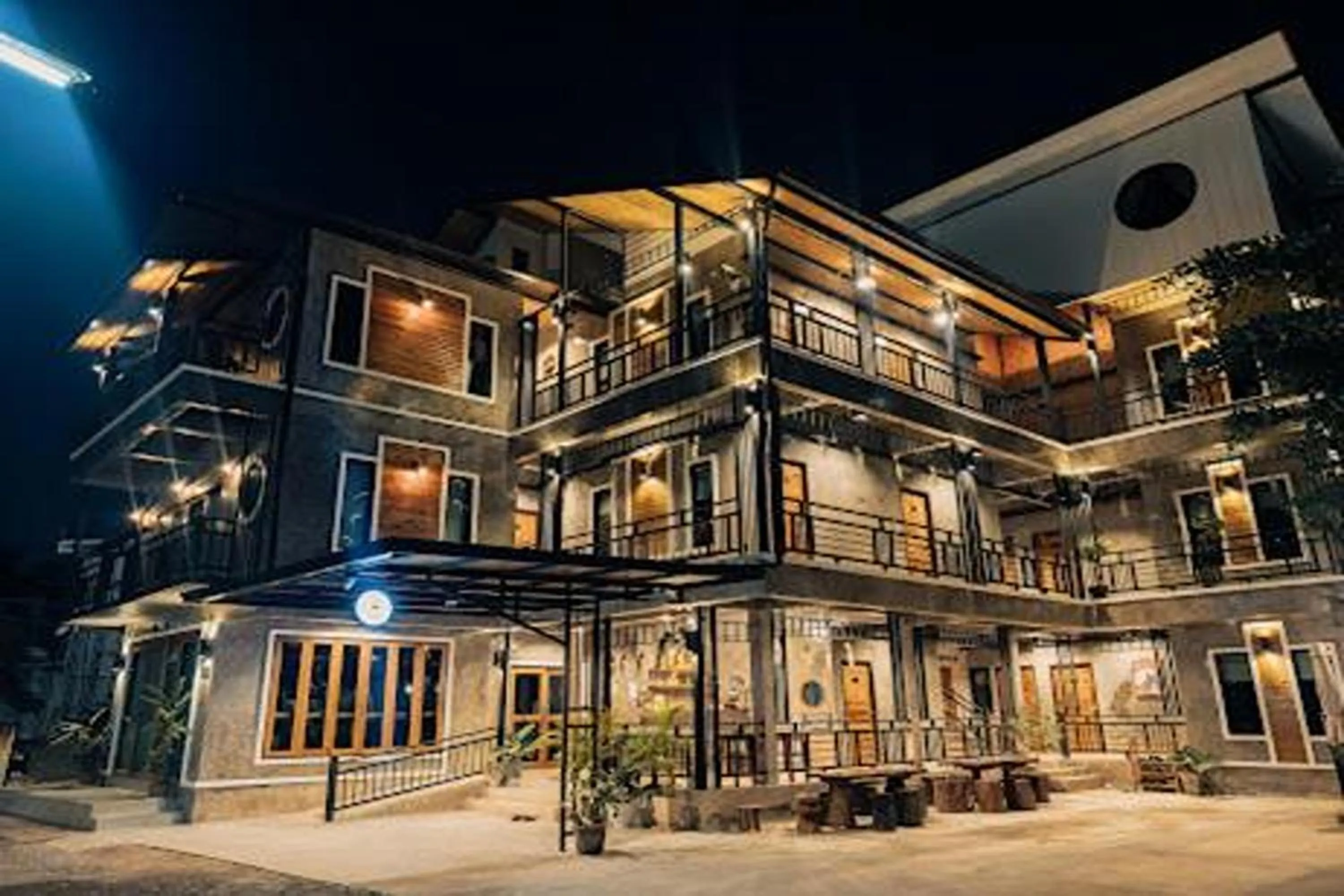 Property building in Nan Arena Place