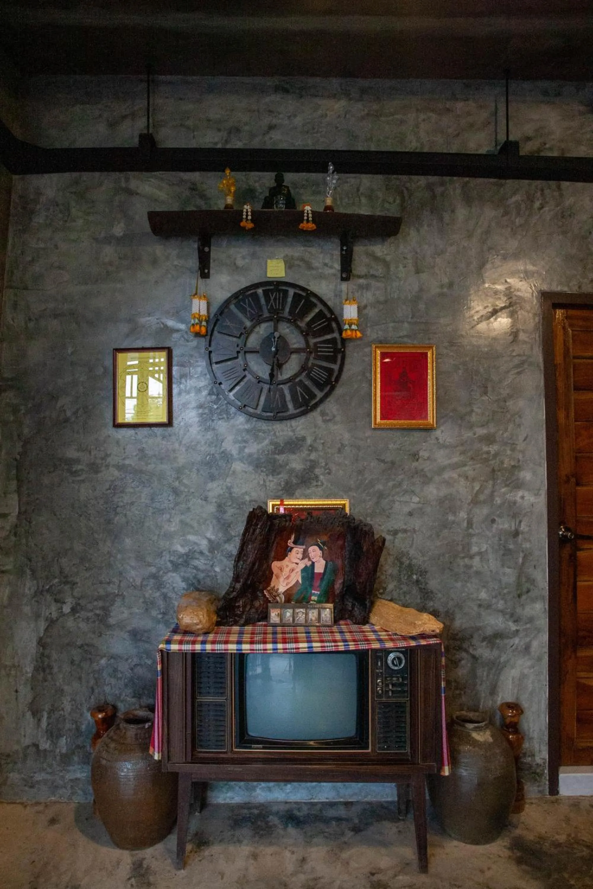 Decorative detail in Nan Arena Place