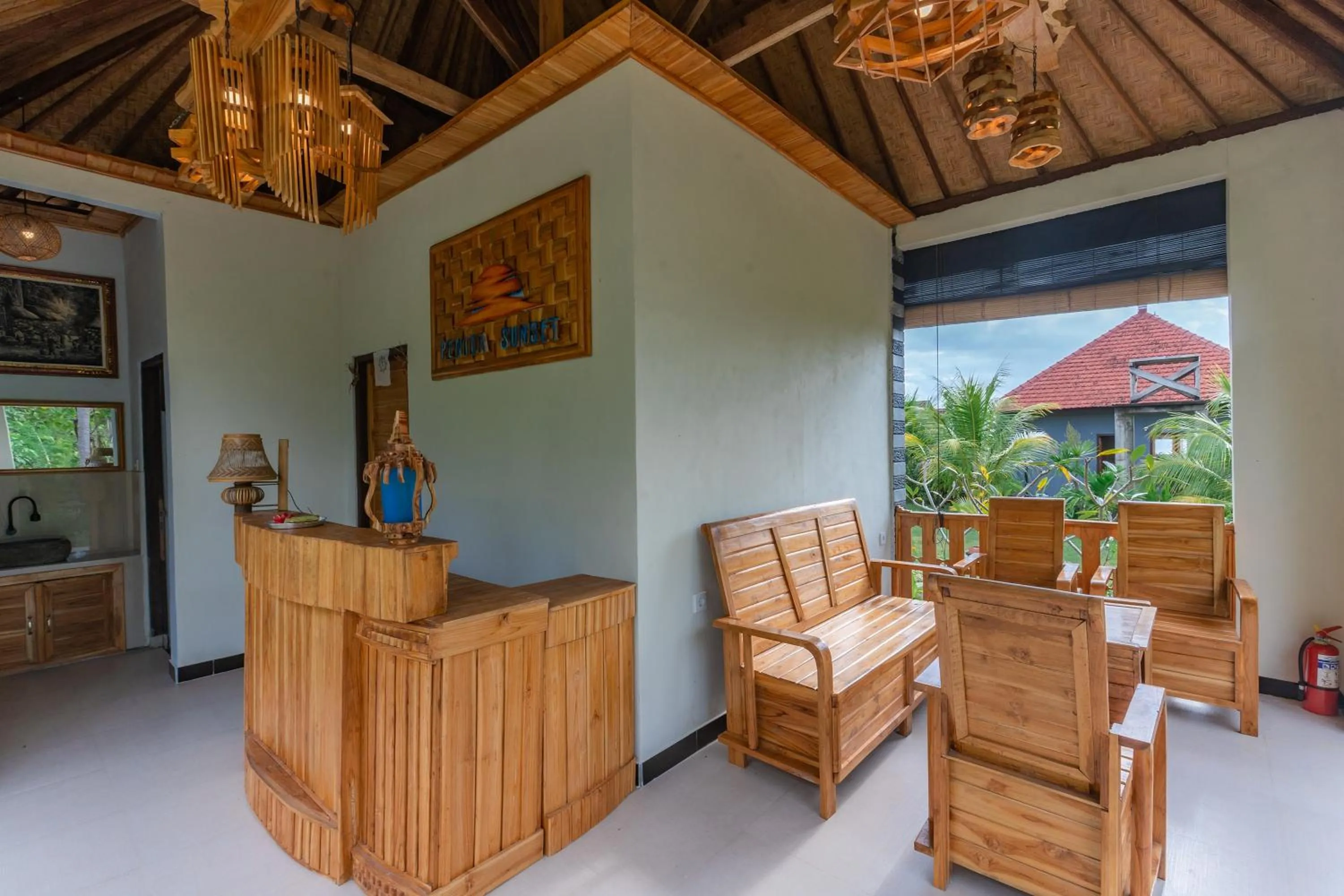 Lobby or reception in Penida Sunset Ocean View Bungalows