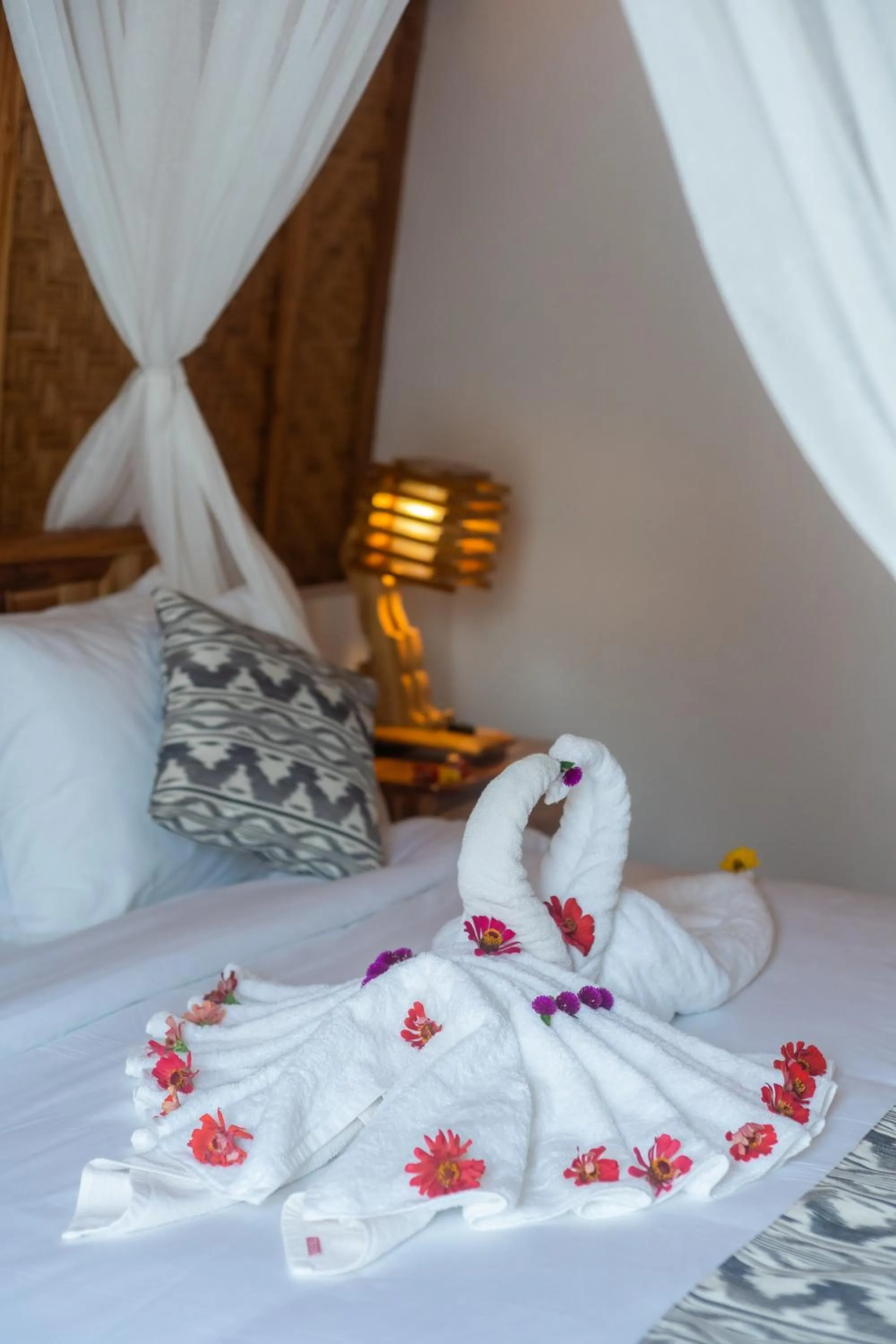 Bed in Penida Sunset Ocean View Bungalows