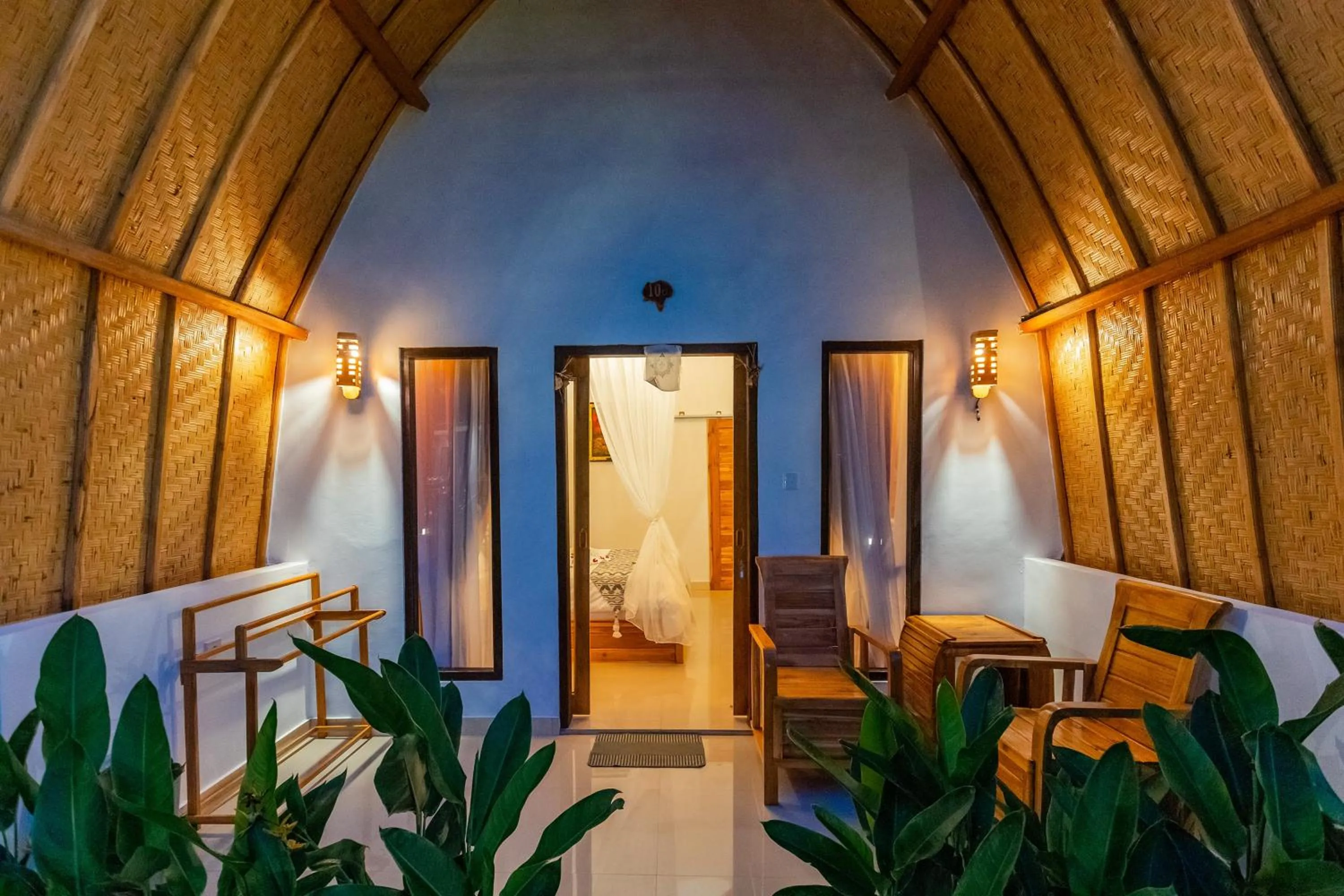 Living room in Penida Sunset Ocean View Bungalows