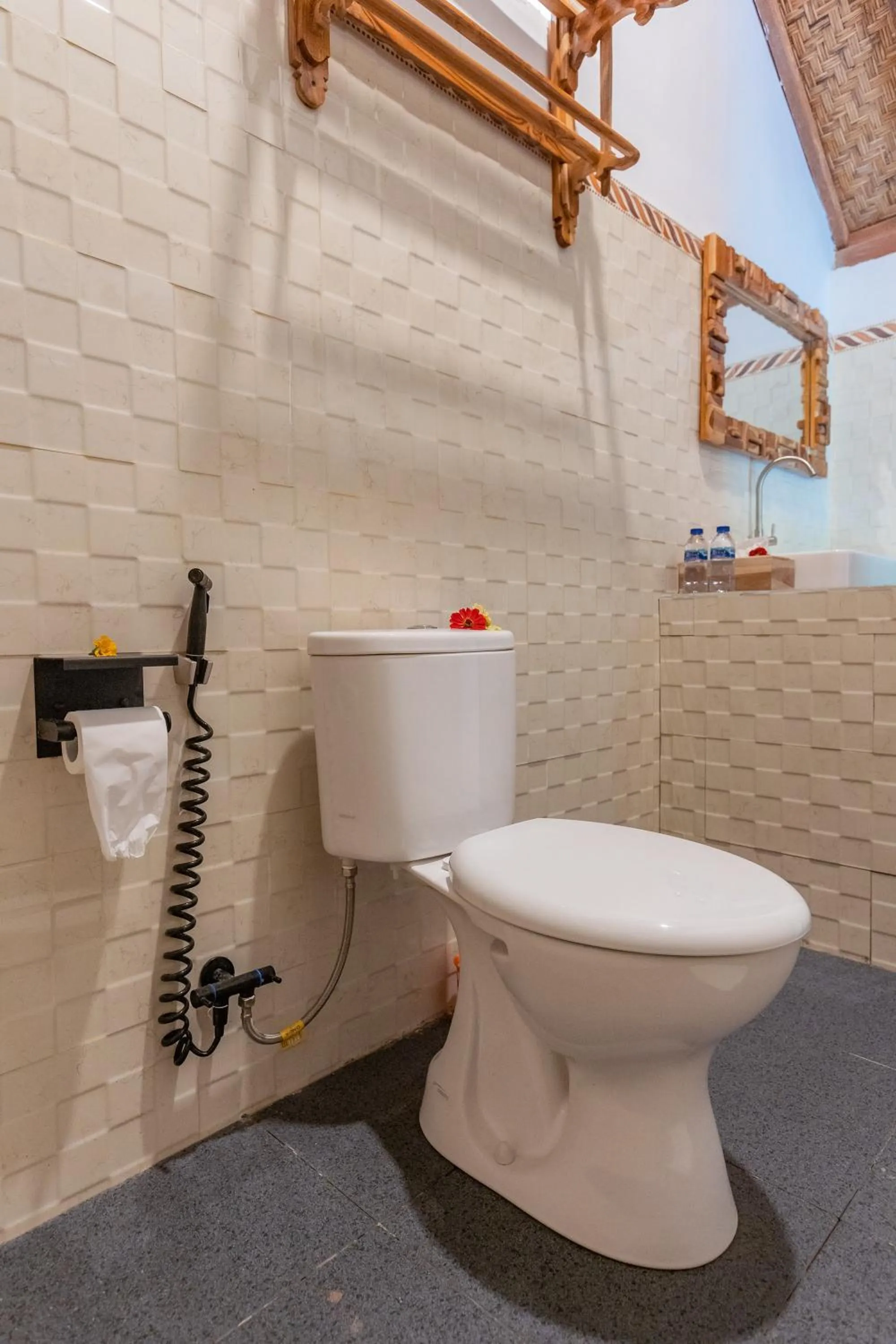 Toilet in Penida Sunset Ocean View Bungalows