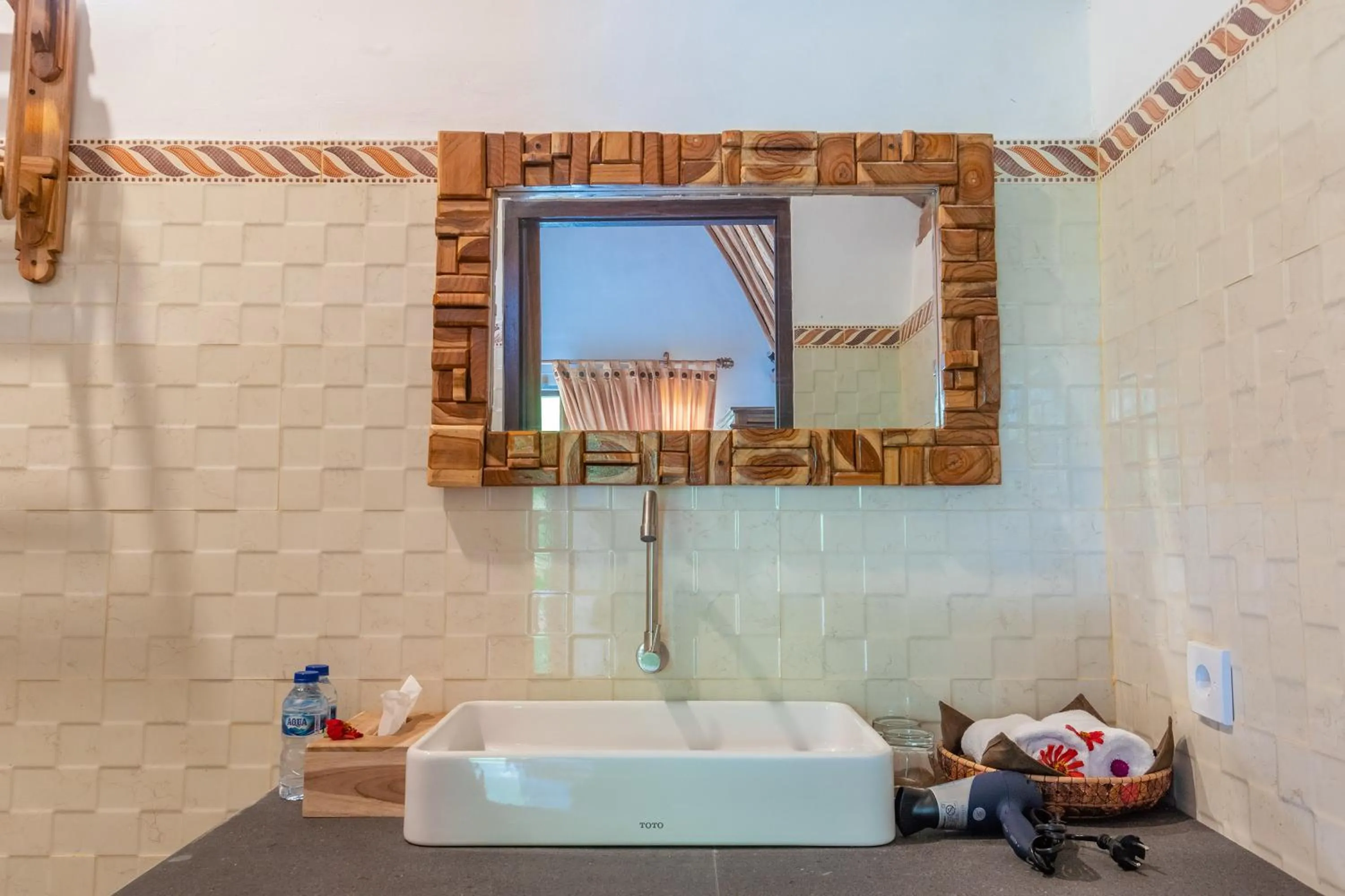 Bathroom in Penida Sunset Ocean View Bungalows