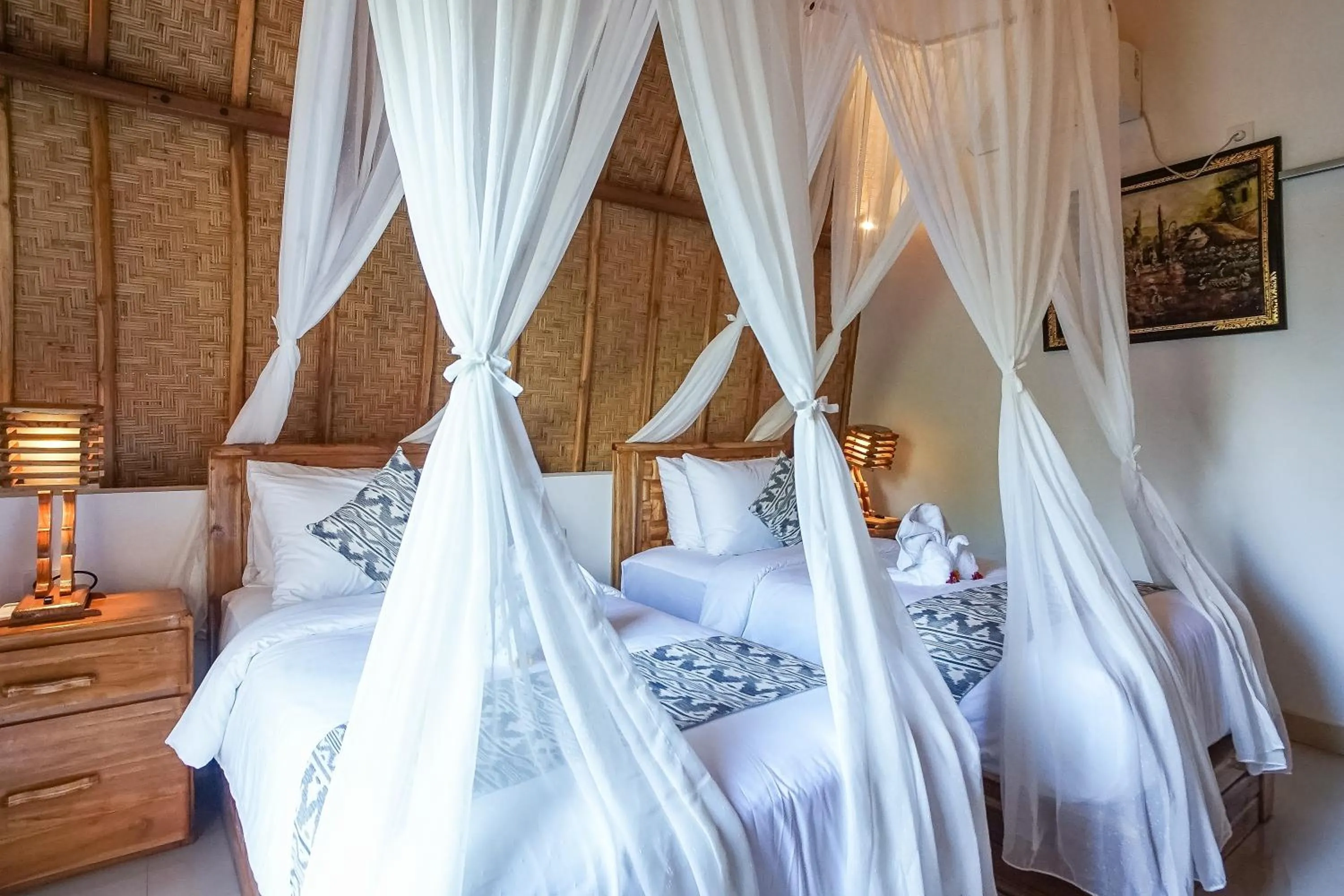 Bed in Penida Sunset Ocean View Bungalows