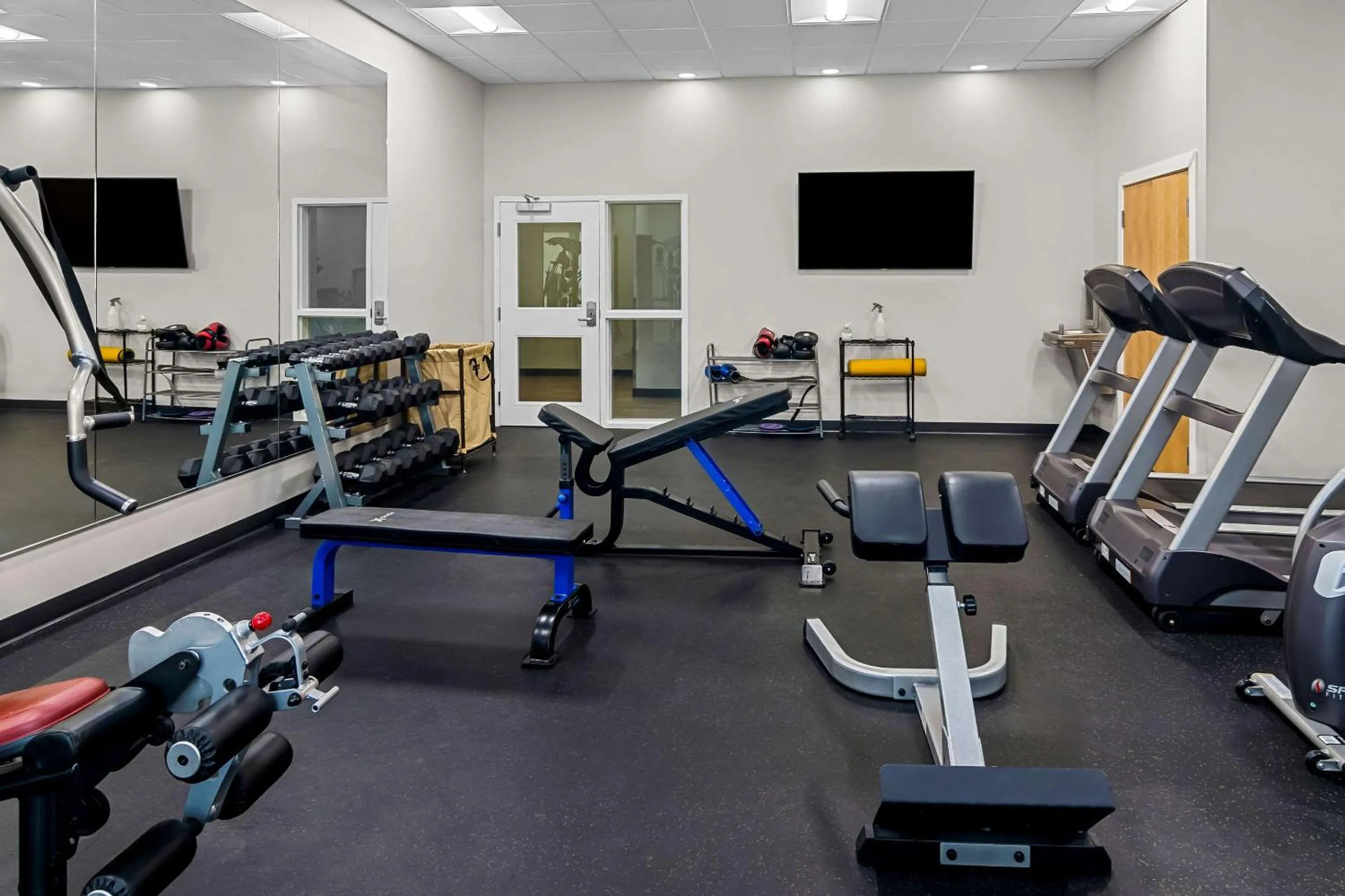 Fitness centre/facilities in Park Inn by Radisson, Kelowna