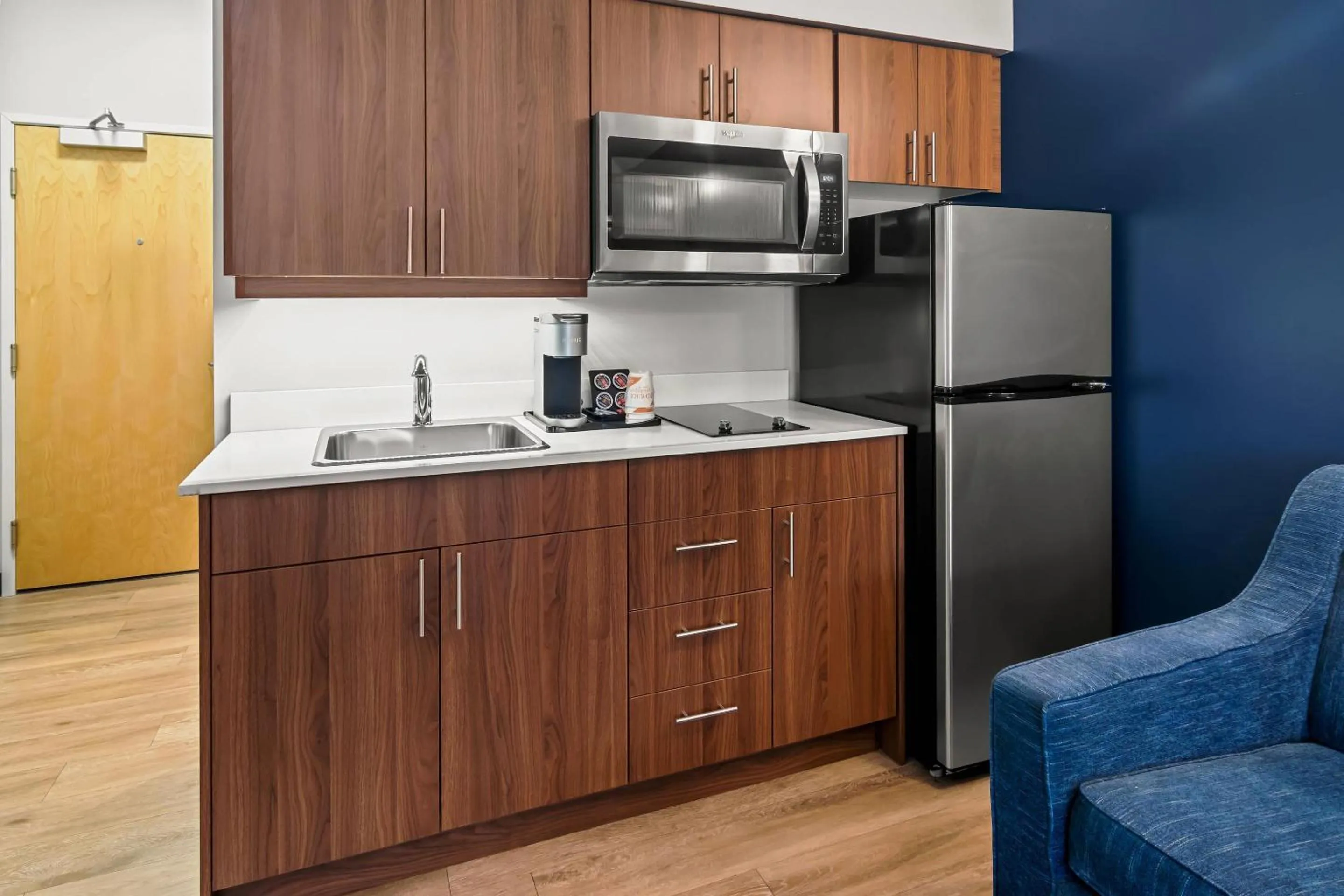 Bedroom in Park Inn by Radisson, Kelowna