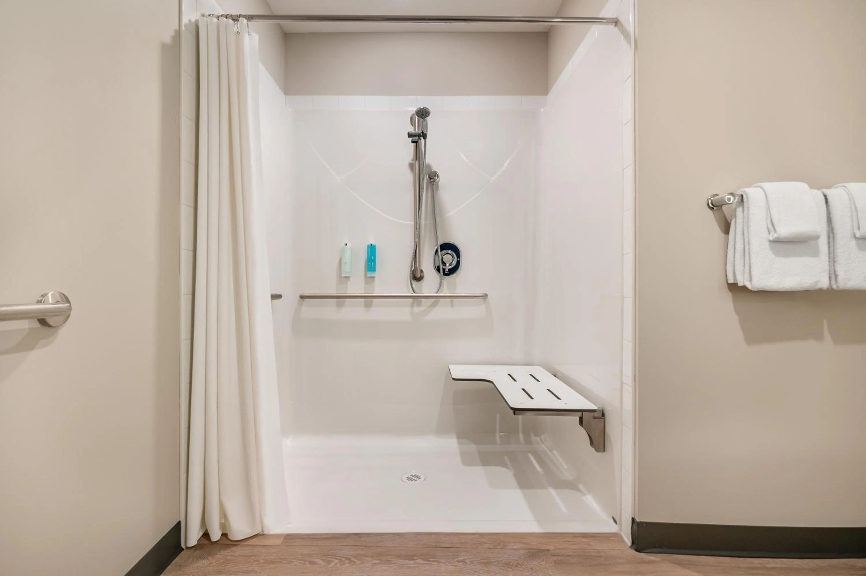 Park Inn by Radisson, Kelowna