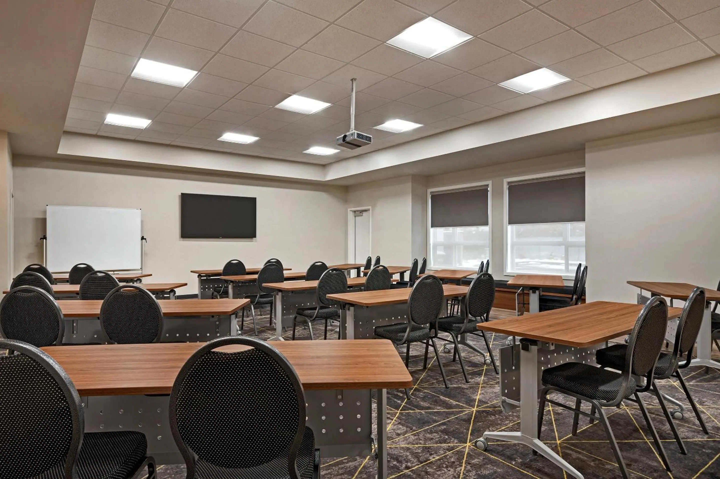 Meeting/conference room in Park Inn by Radisson, Kelowna