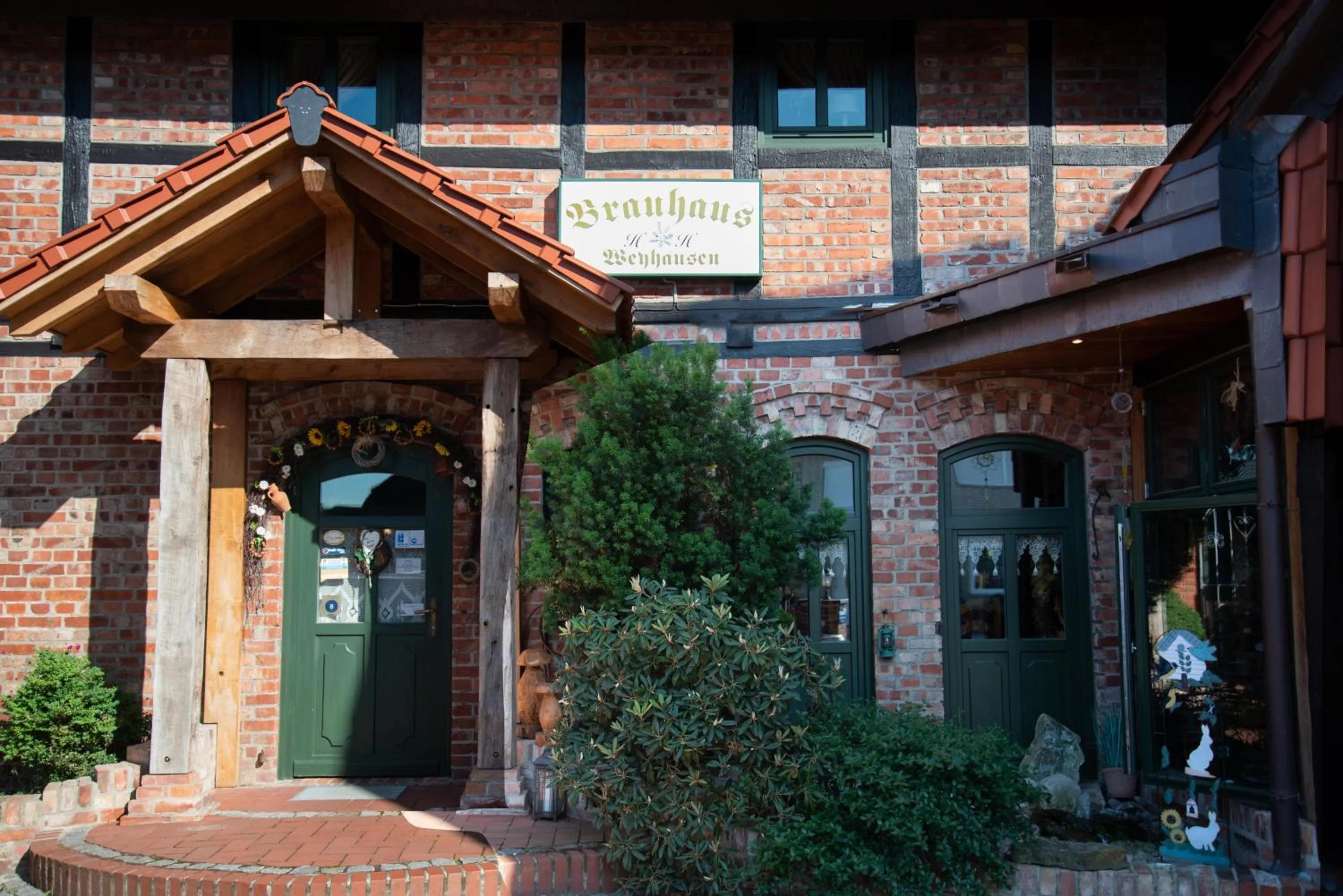Property building in Mahlzeit - Hotel Brauhaus Weyhausen - Keramikstudio