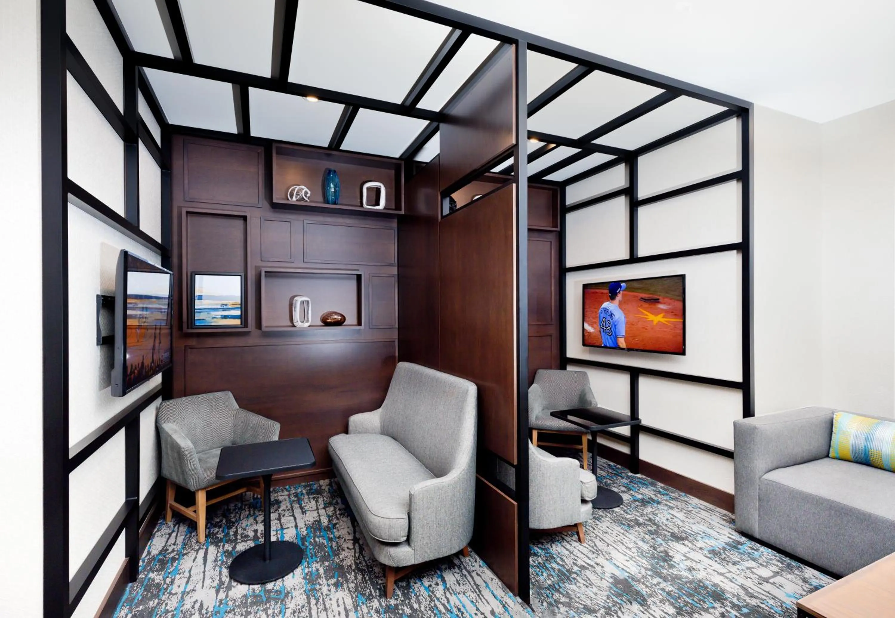 Business facilities in Hyatt Place Kelowna