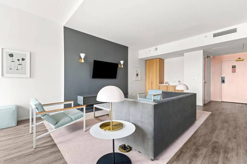 TV and multimedia in The Doyle Hotel