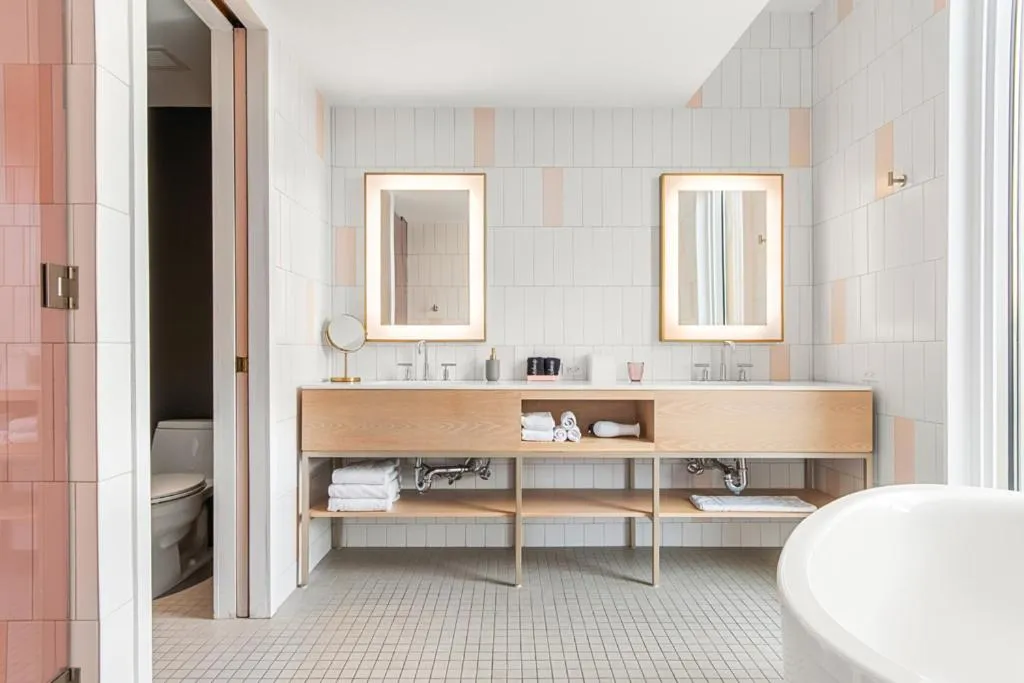 Bathroom in The Doyle Hotel