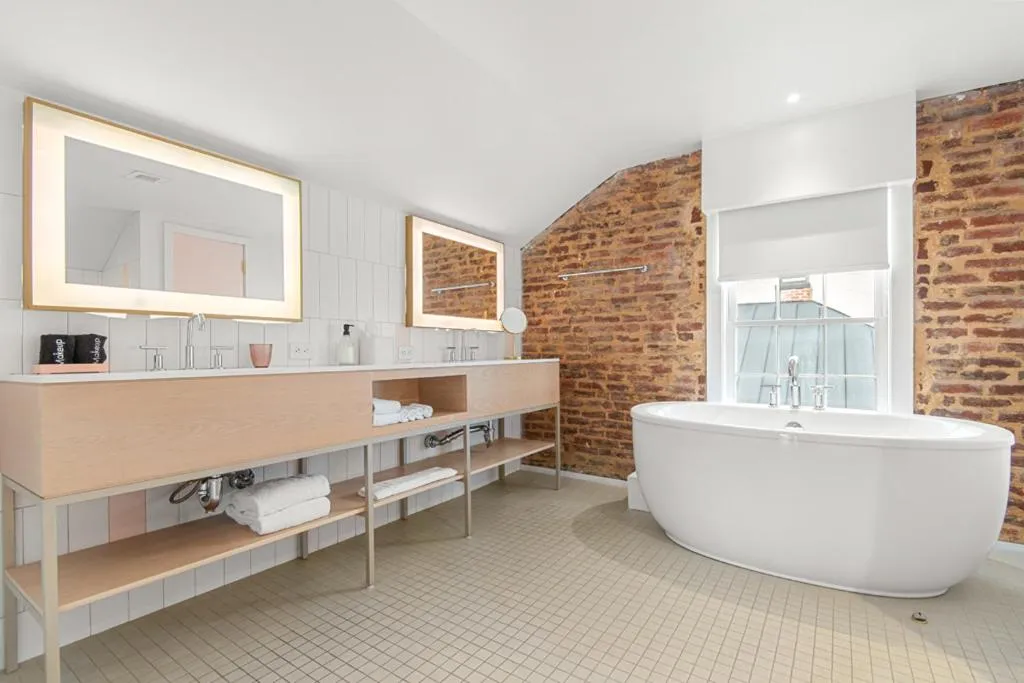 Bathroom in The Doyle Hotel