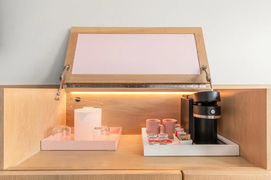 Coffee/tea facilities in The Doyle Hotel