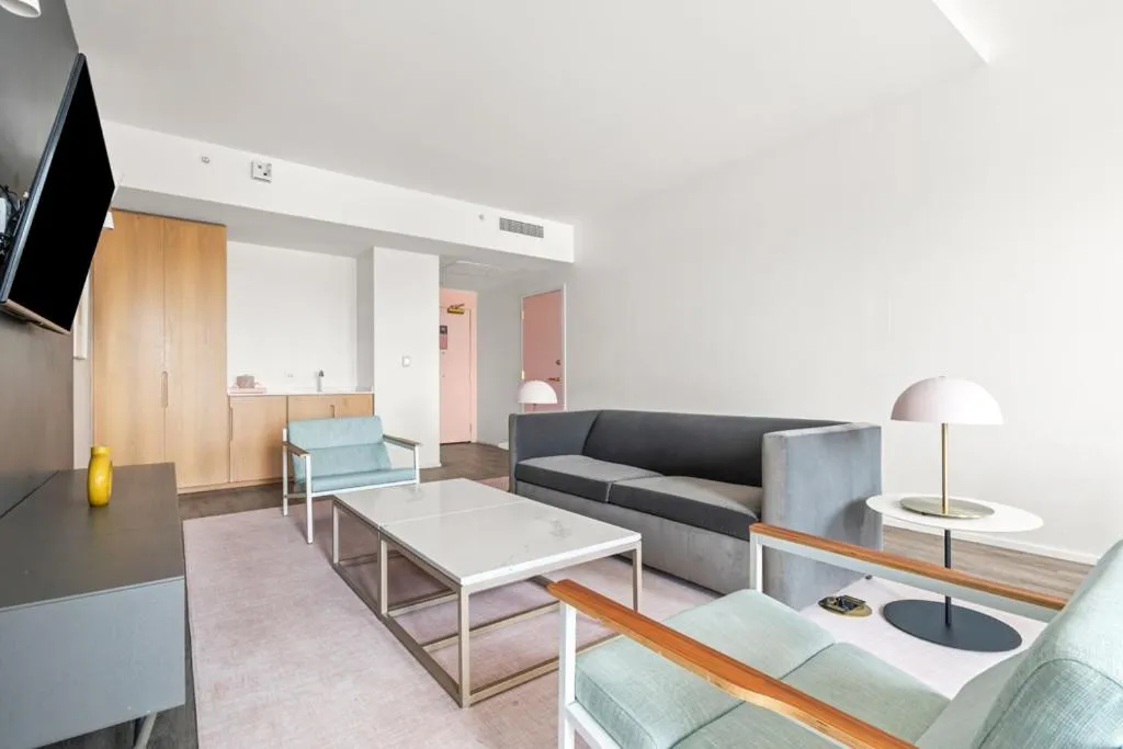 Kitchen or kitchenette in The Doyle Hotel