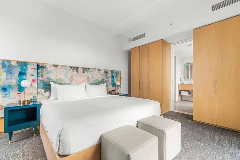 Bed in The Doyle Hotel