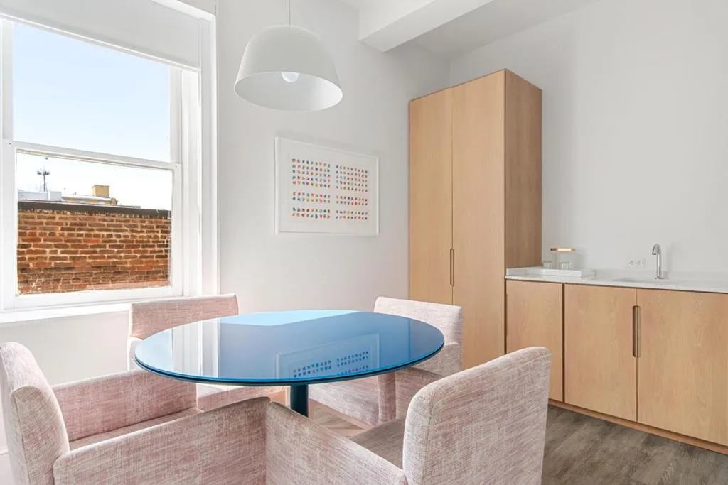 Kitchen or kitchenette in The Doyle Hotel