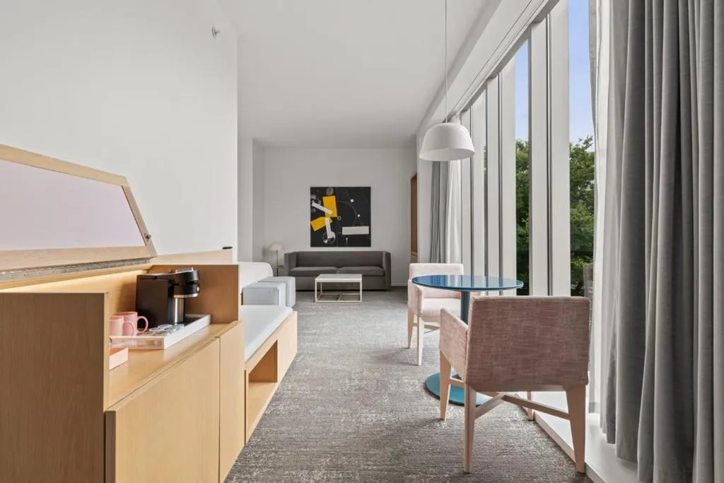 Living room in The Doyle Hotel