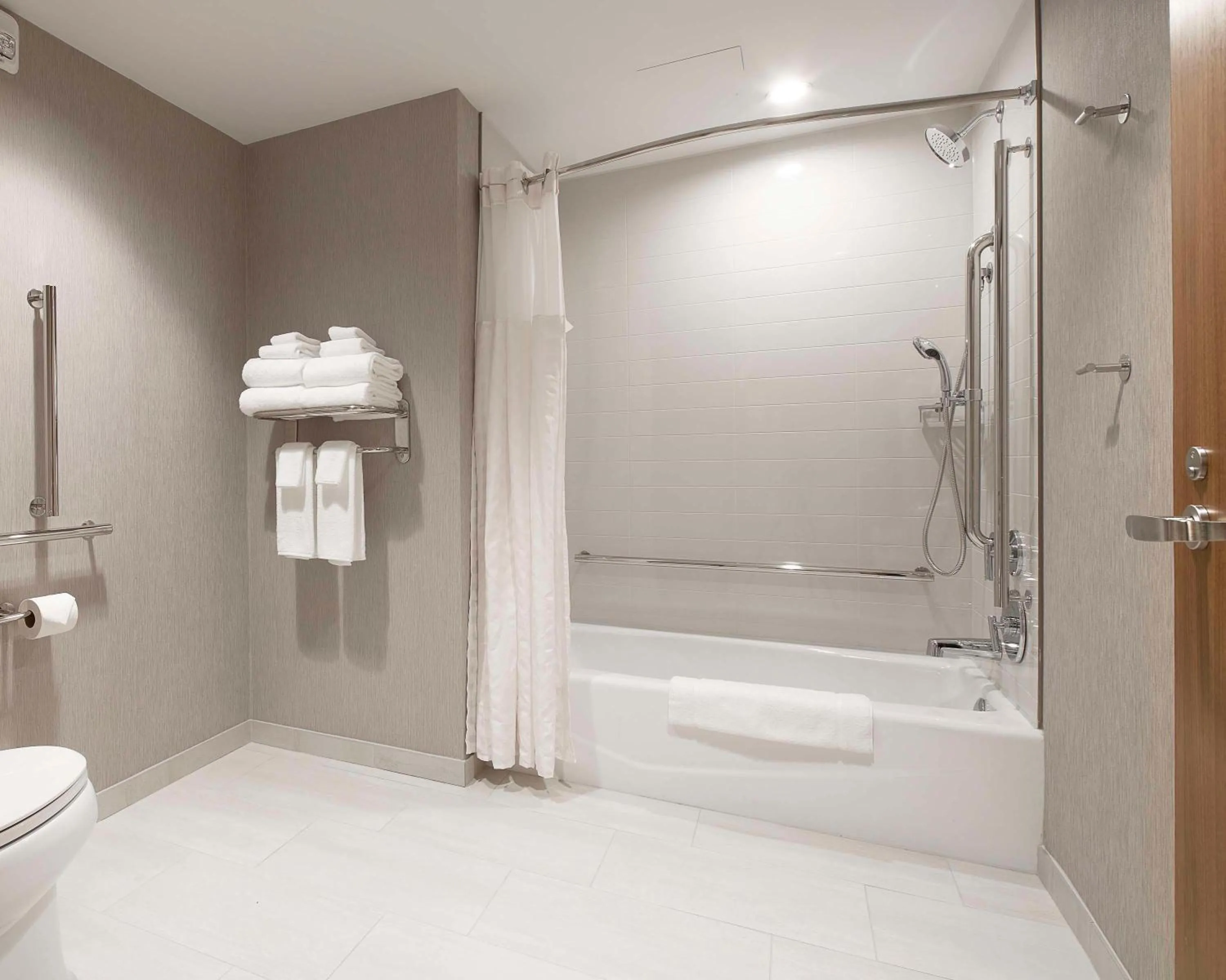 Bathroom in Hyatt Place Moncton-Downtown