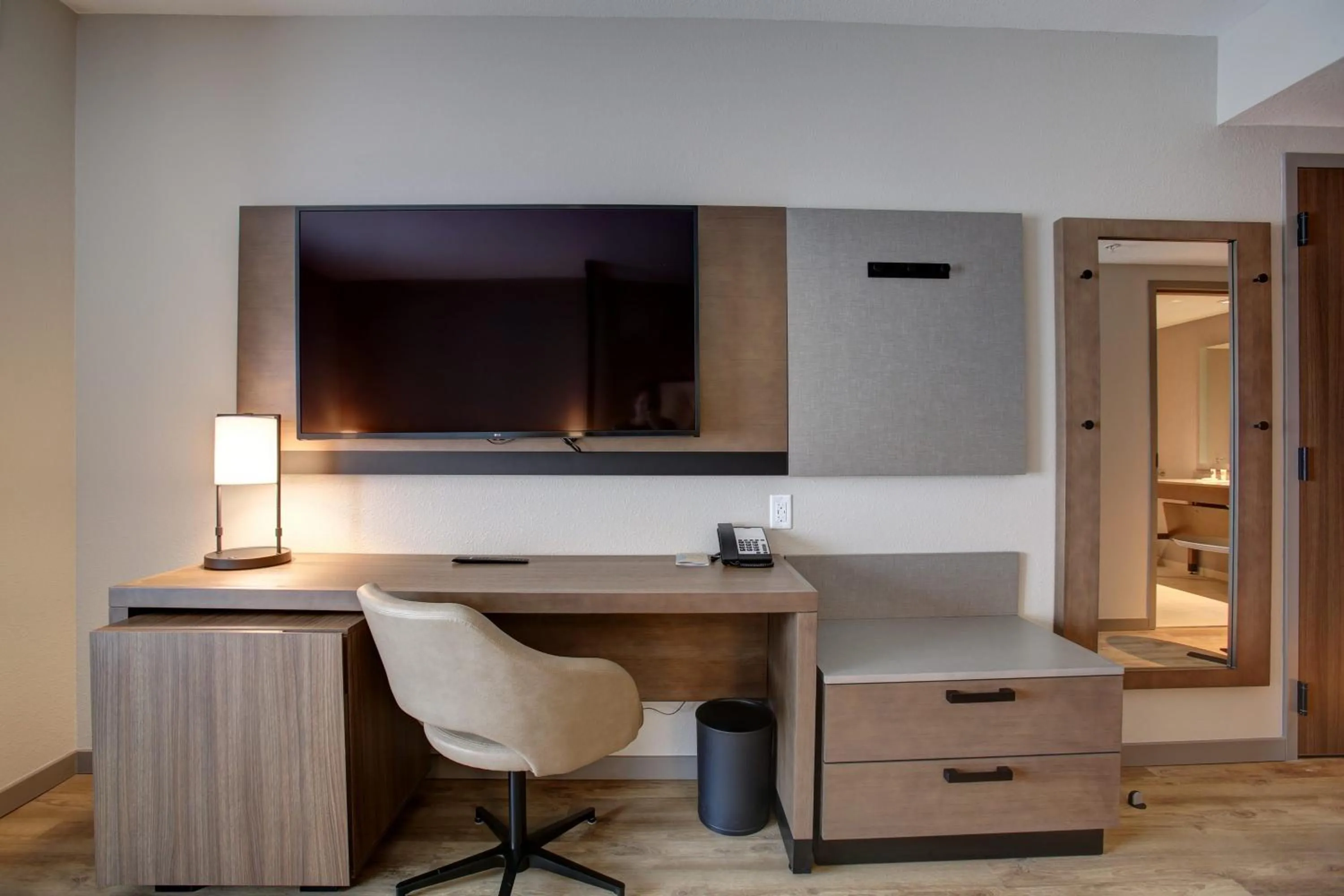 TV and multimedia in Hyatt Place at Wichita State University