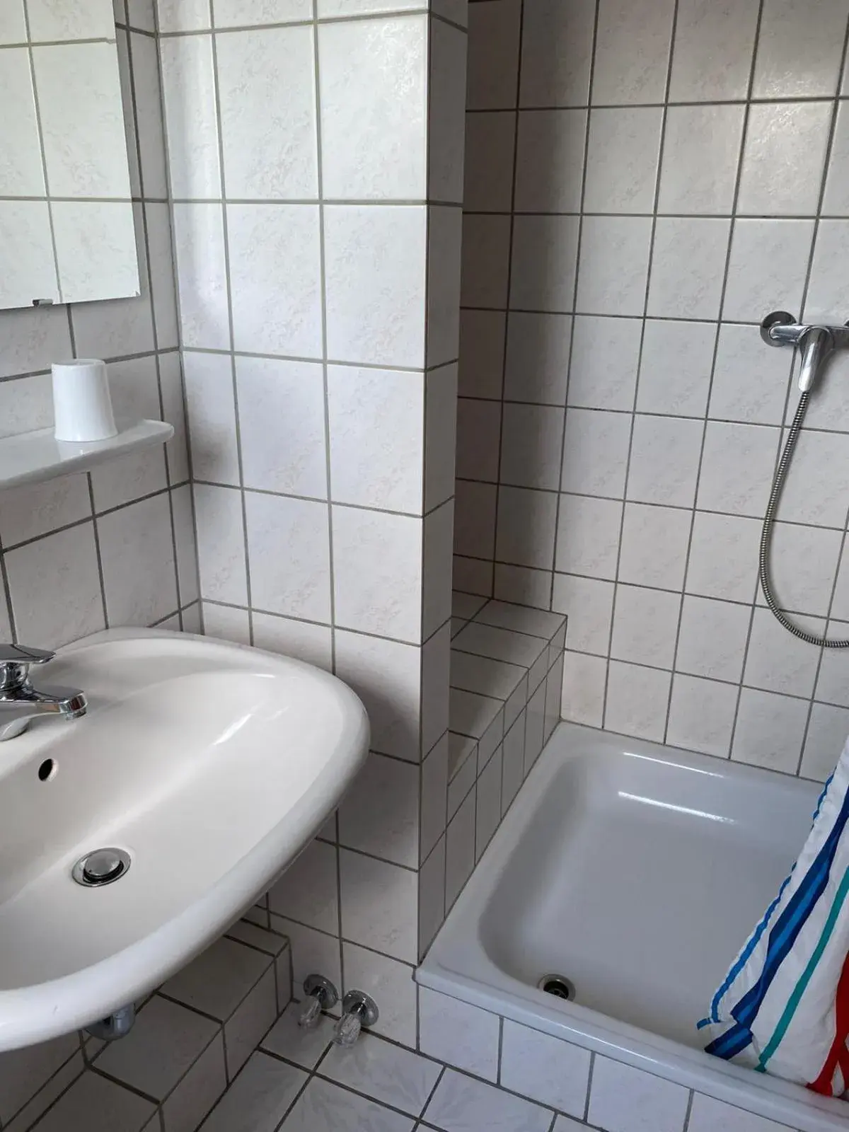 Single Room with Shower - single occupancy in Ferienhof Kröger Single Room with Shower - single occupancy in Ferienhof Kröger