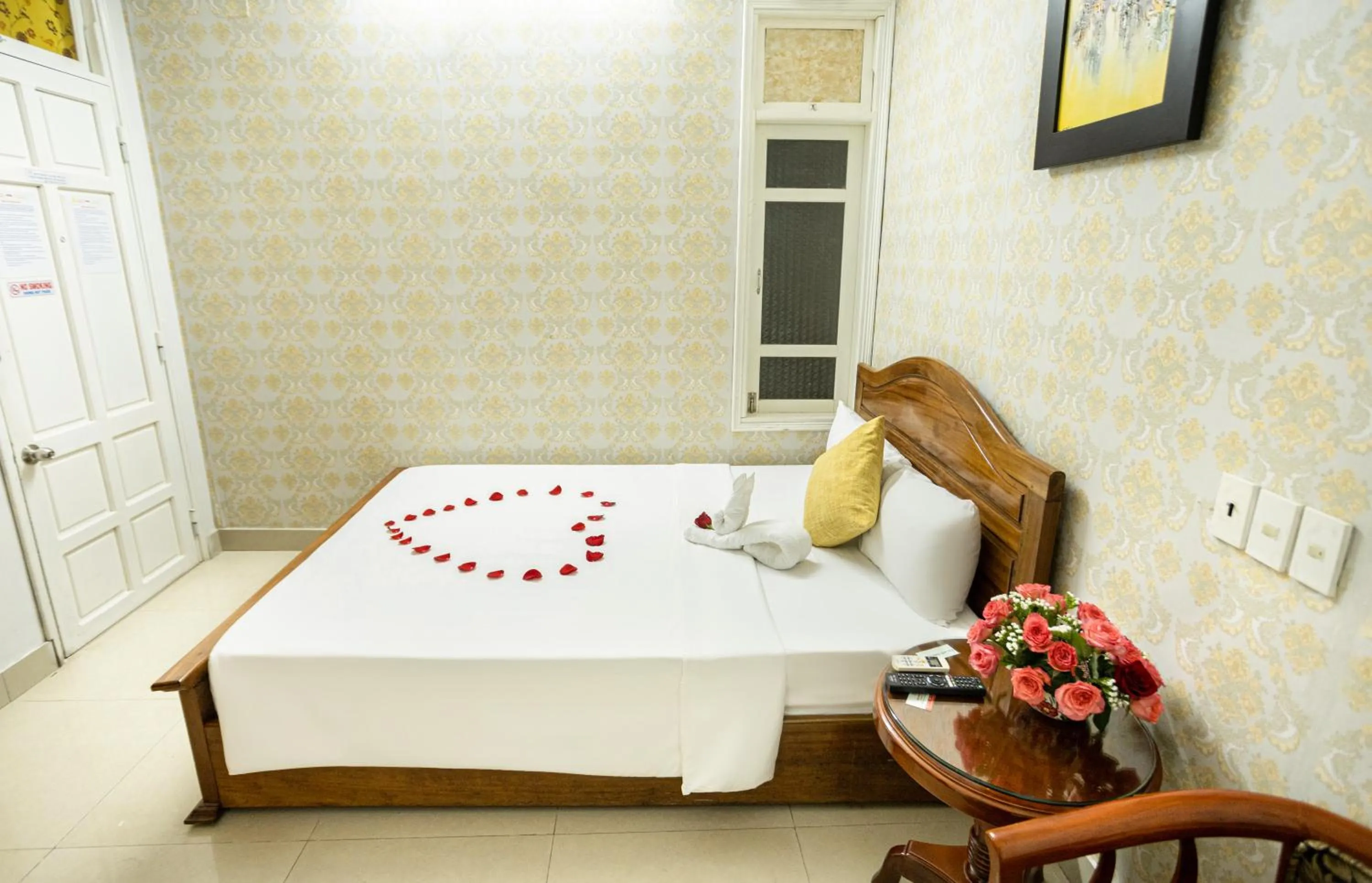 Bed in Hue Harmony Hotel