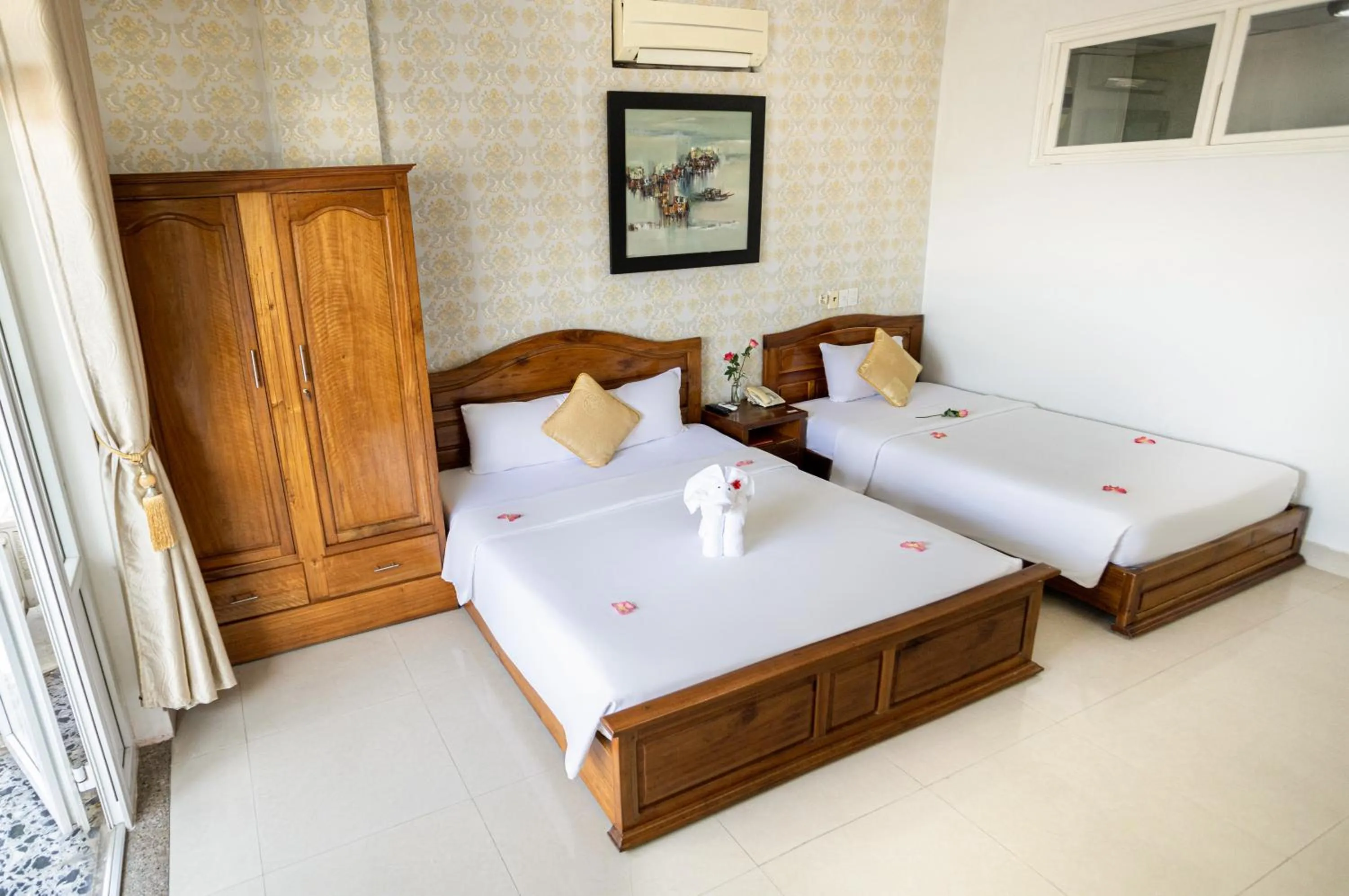 Bedroom, Bed in Hue Harmony Hotel