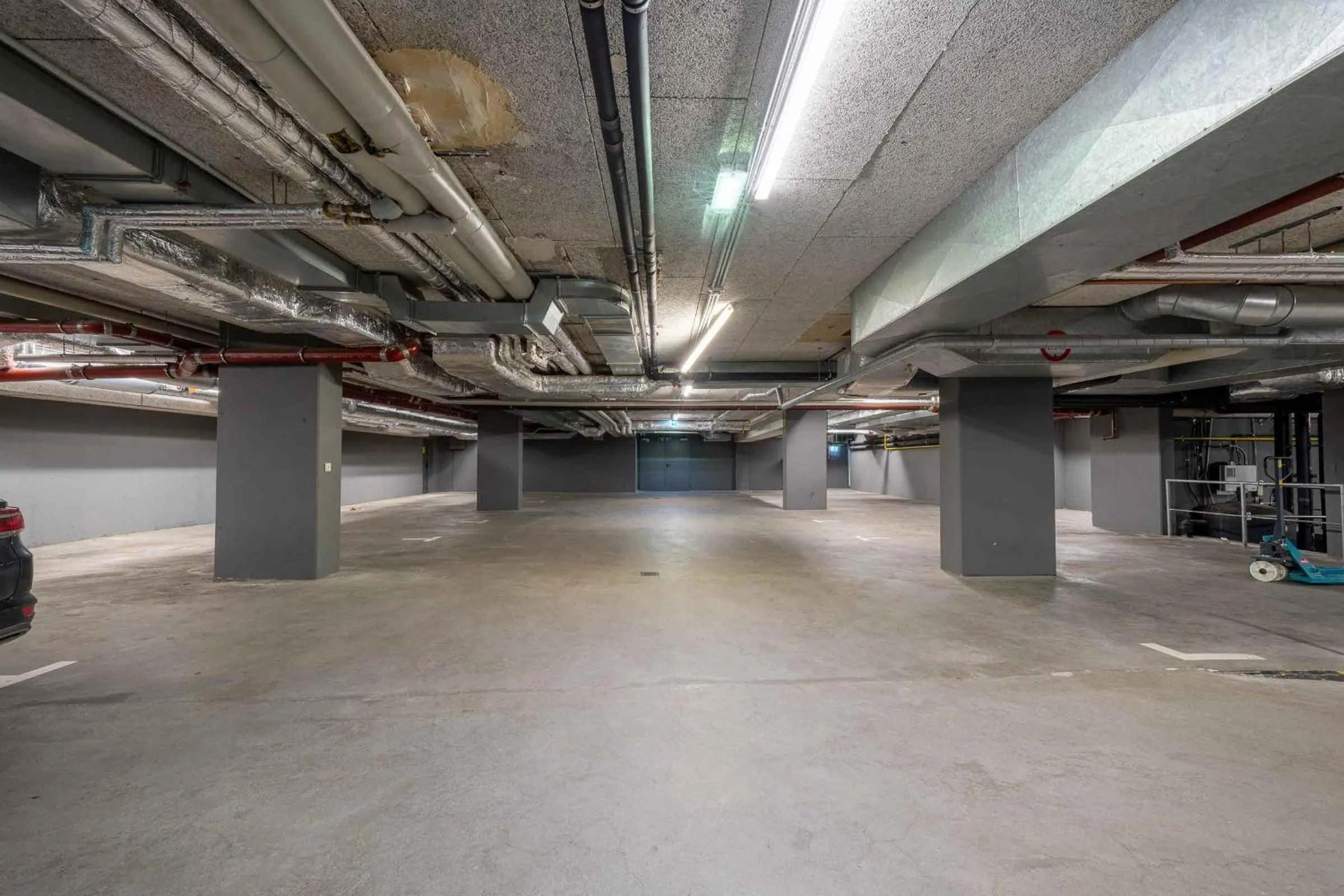 Parking in PLAZA INN Köln Pulheim