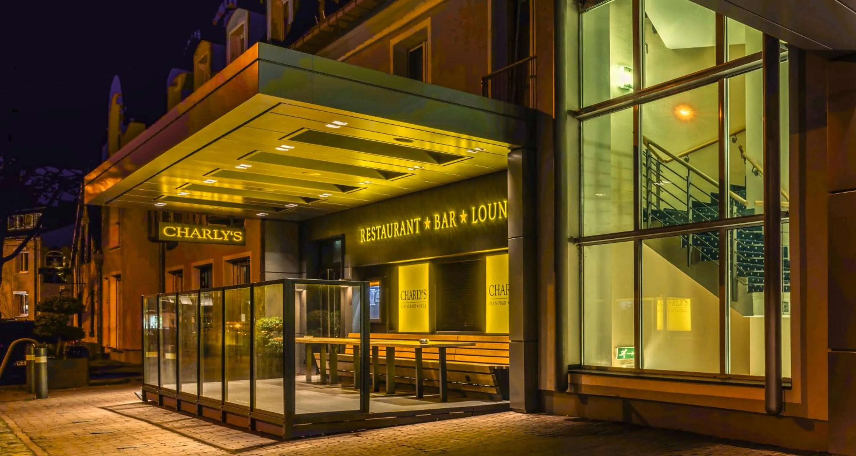 Facade/entrance in PLAZA INN Köln Pulheim