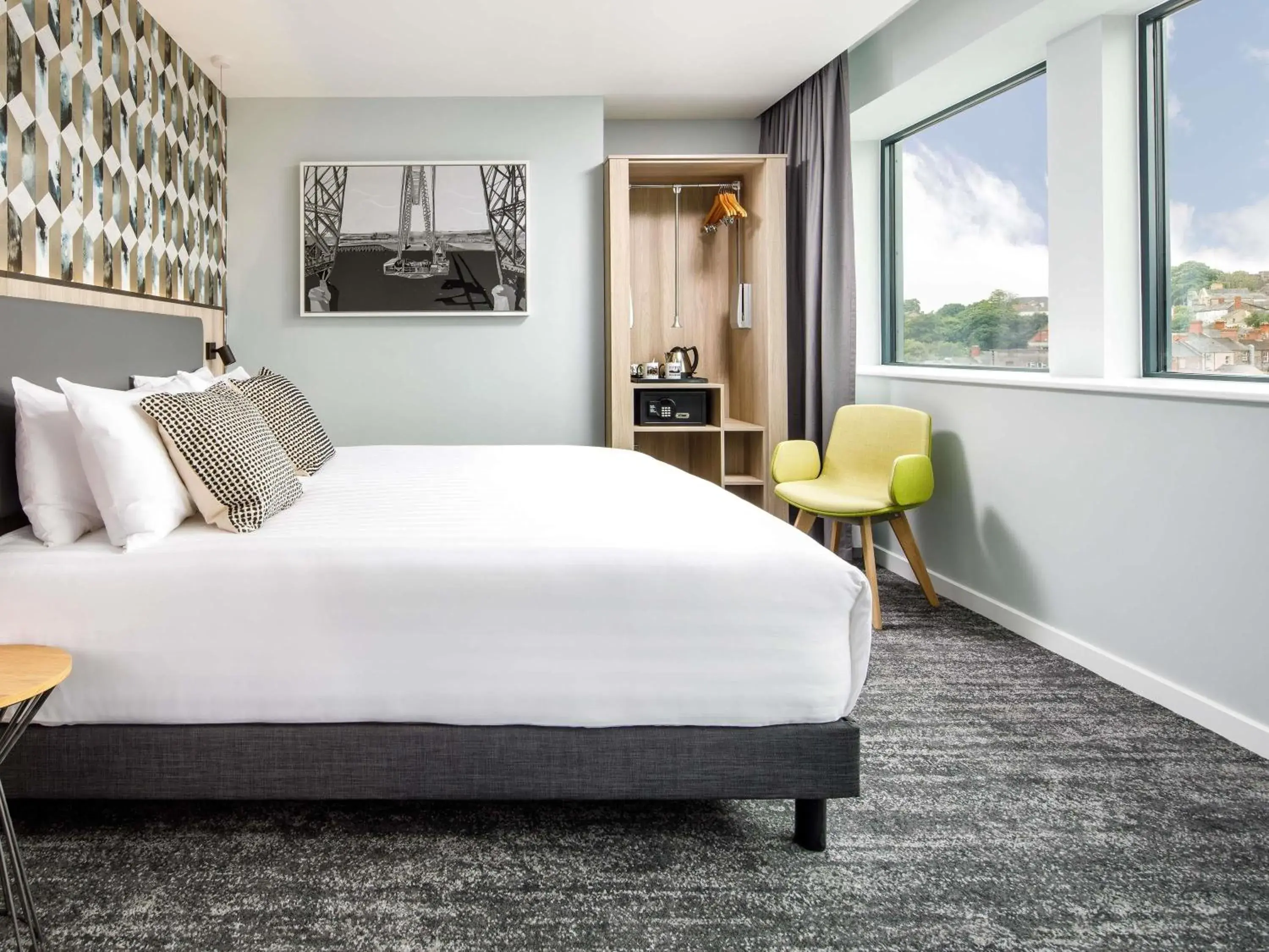 Standard Double Room - Disability Access in Mercure Newport Standard Double Room - Disability Access in Mercure Newport