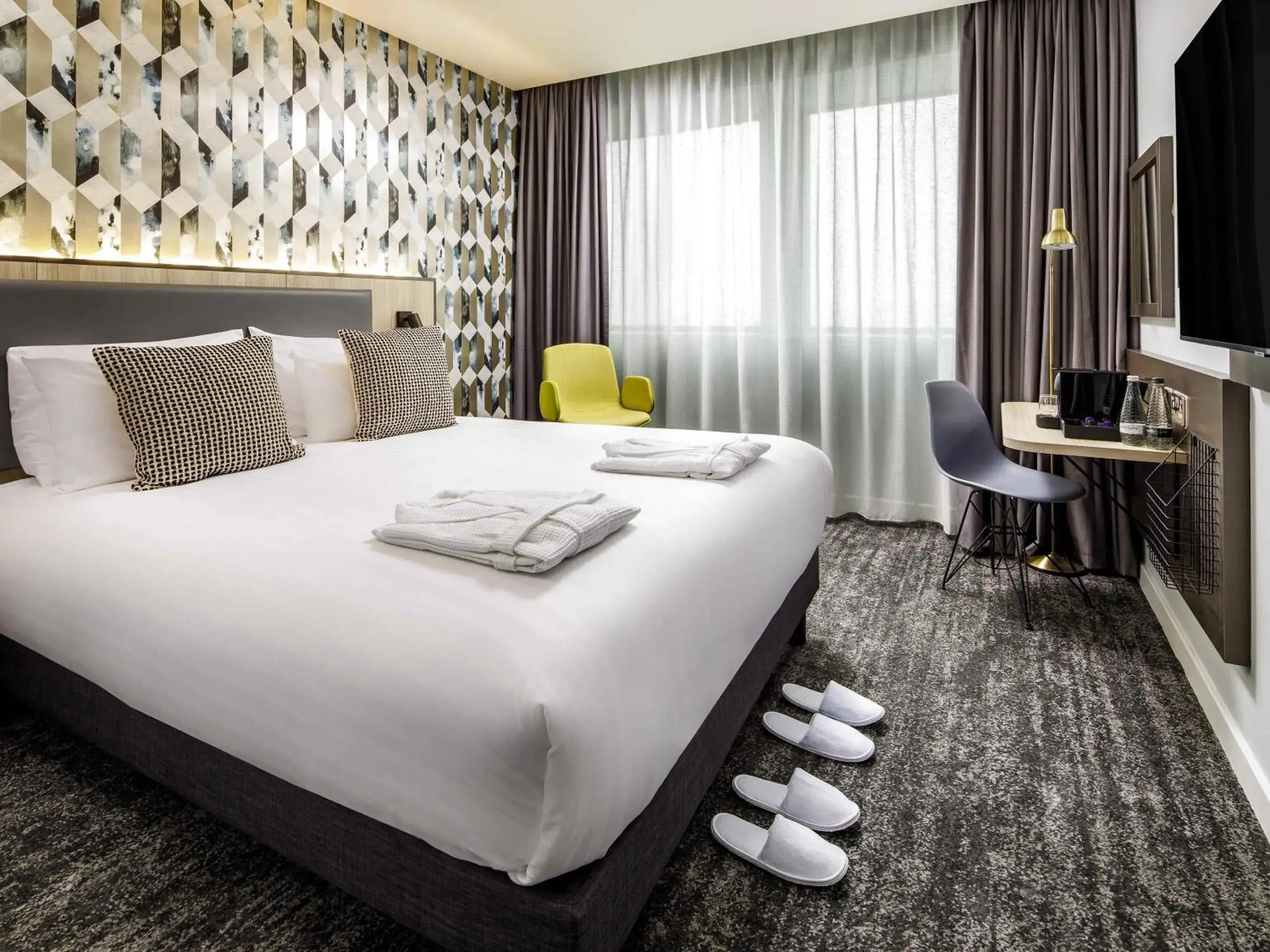 Privilege King Room - River Side in Mercure Newport Privilege King Room - River Side in Mercure Newport