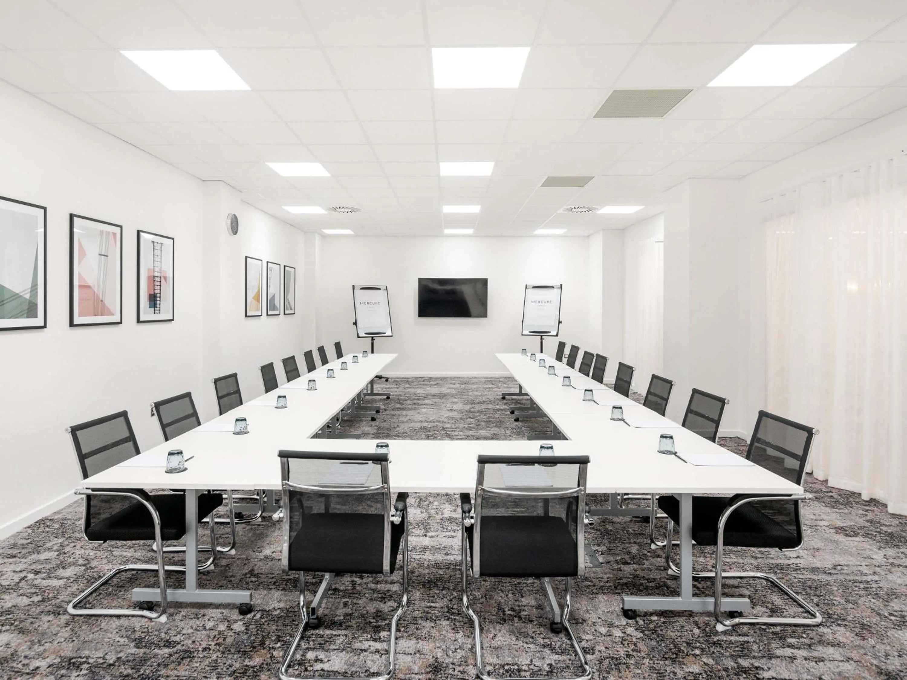 Meeting/conference room in Mercure Newport