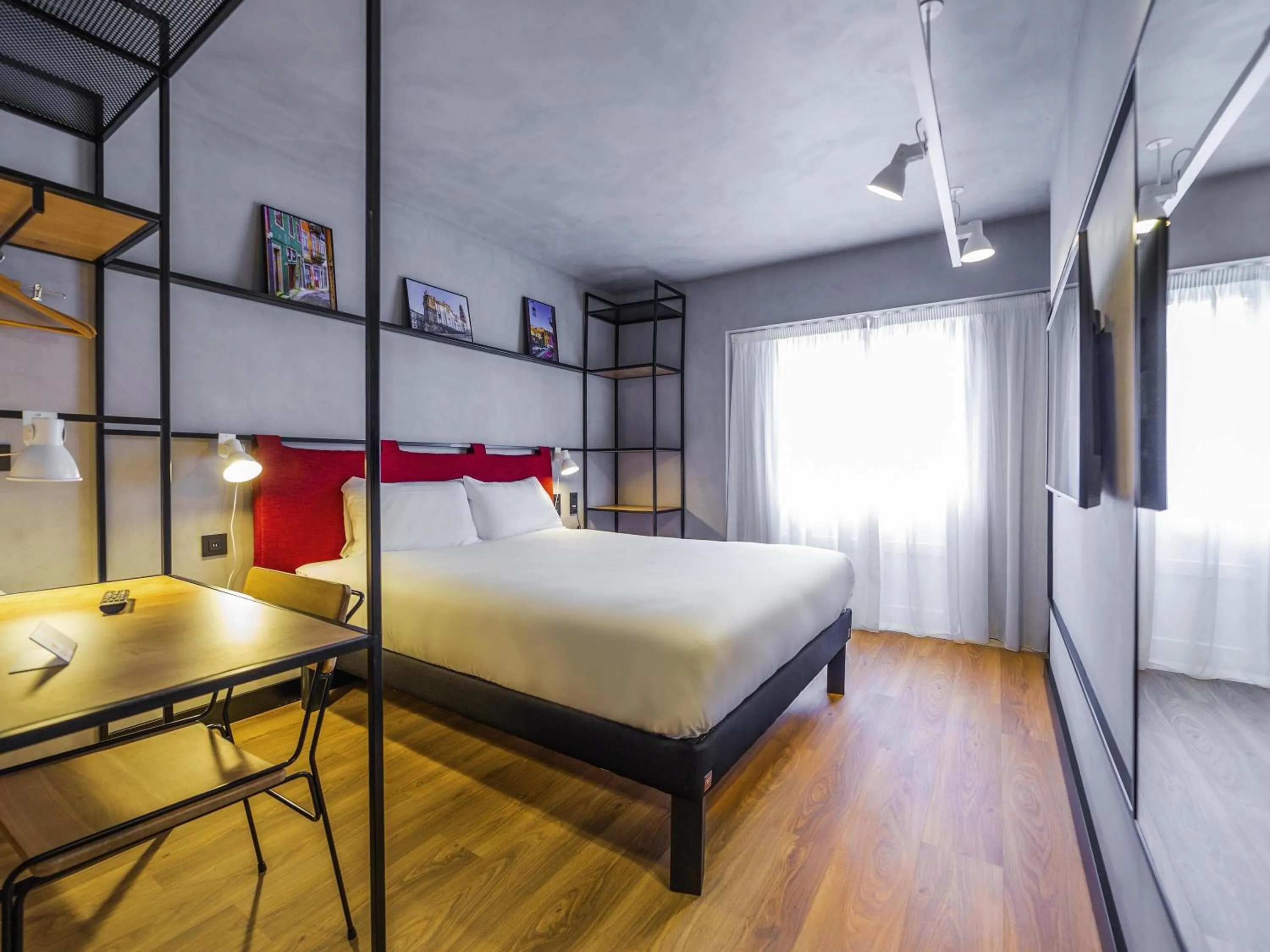 Bedroom, Bed in ibis Porto Centro Mercado Bolhao