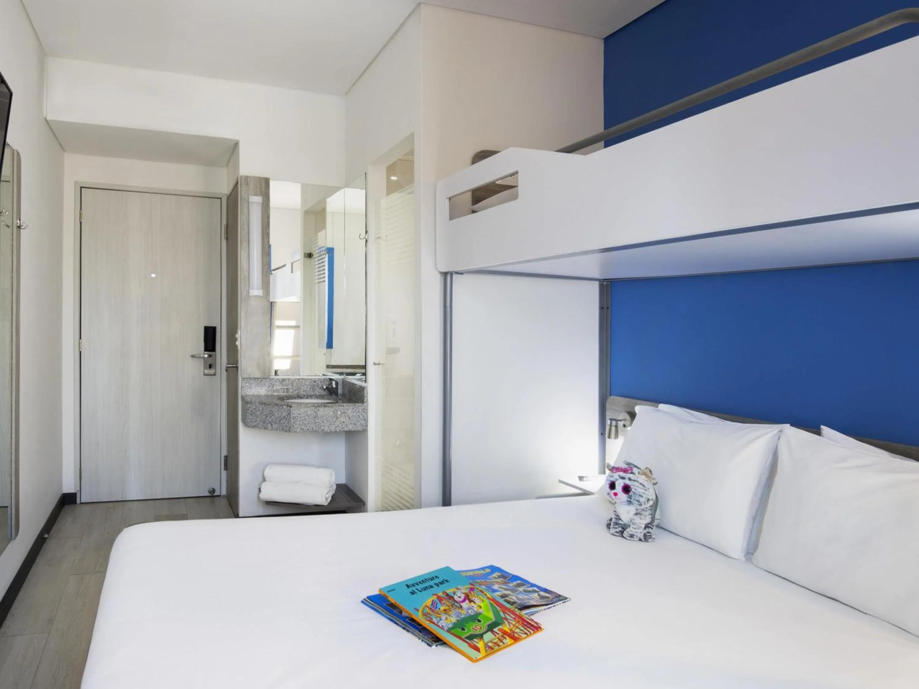 Bedroom, Bed in ibis budget Barranquilla