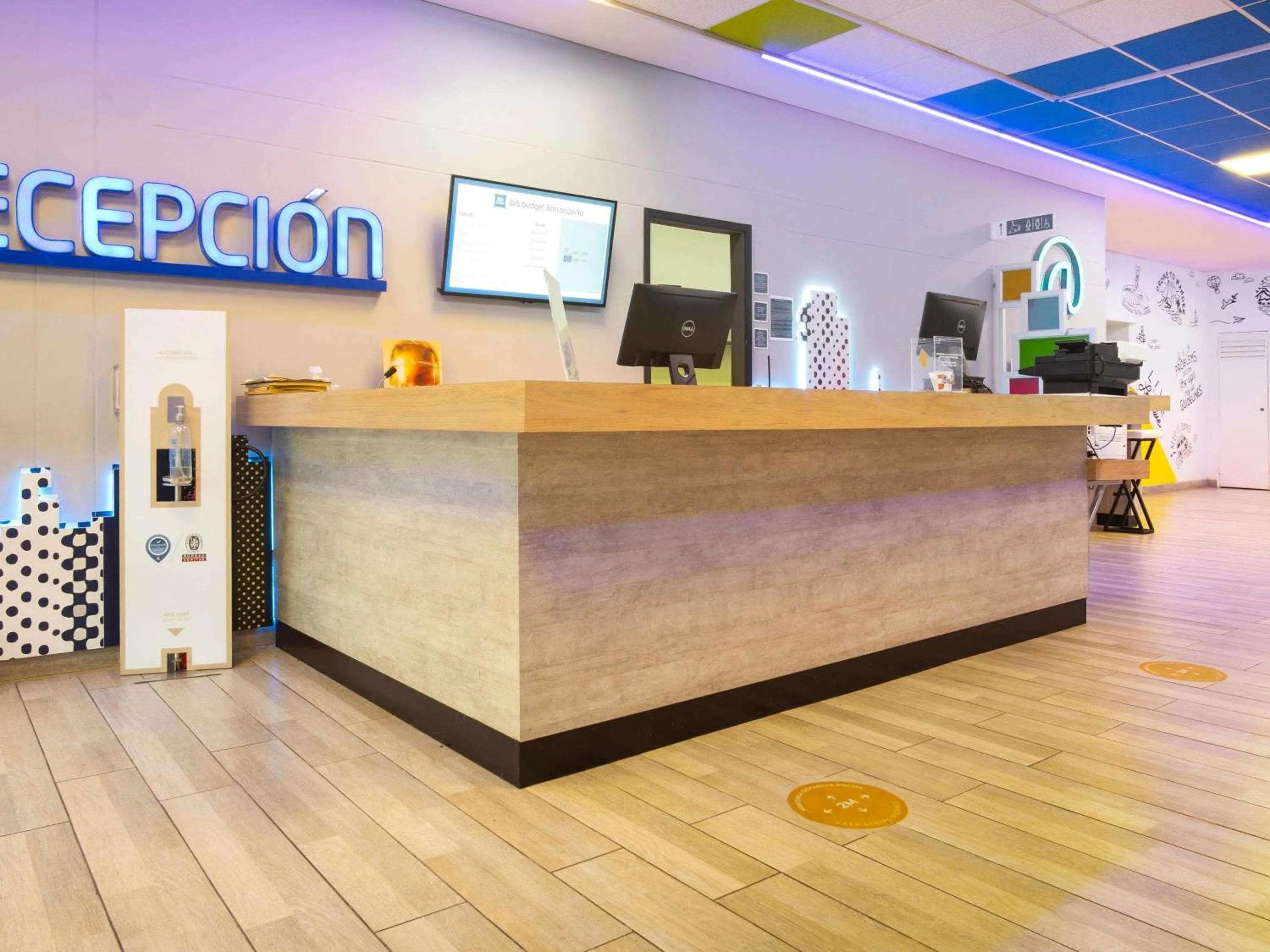 Property building in ibis budget Barranquilla