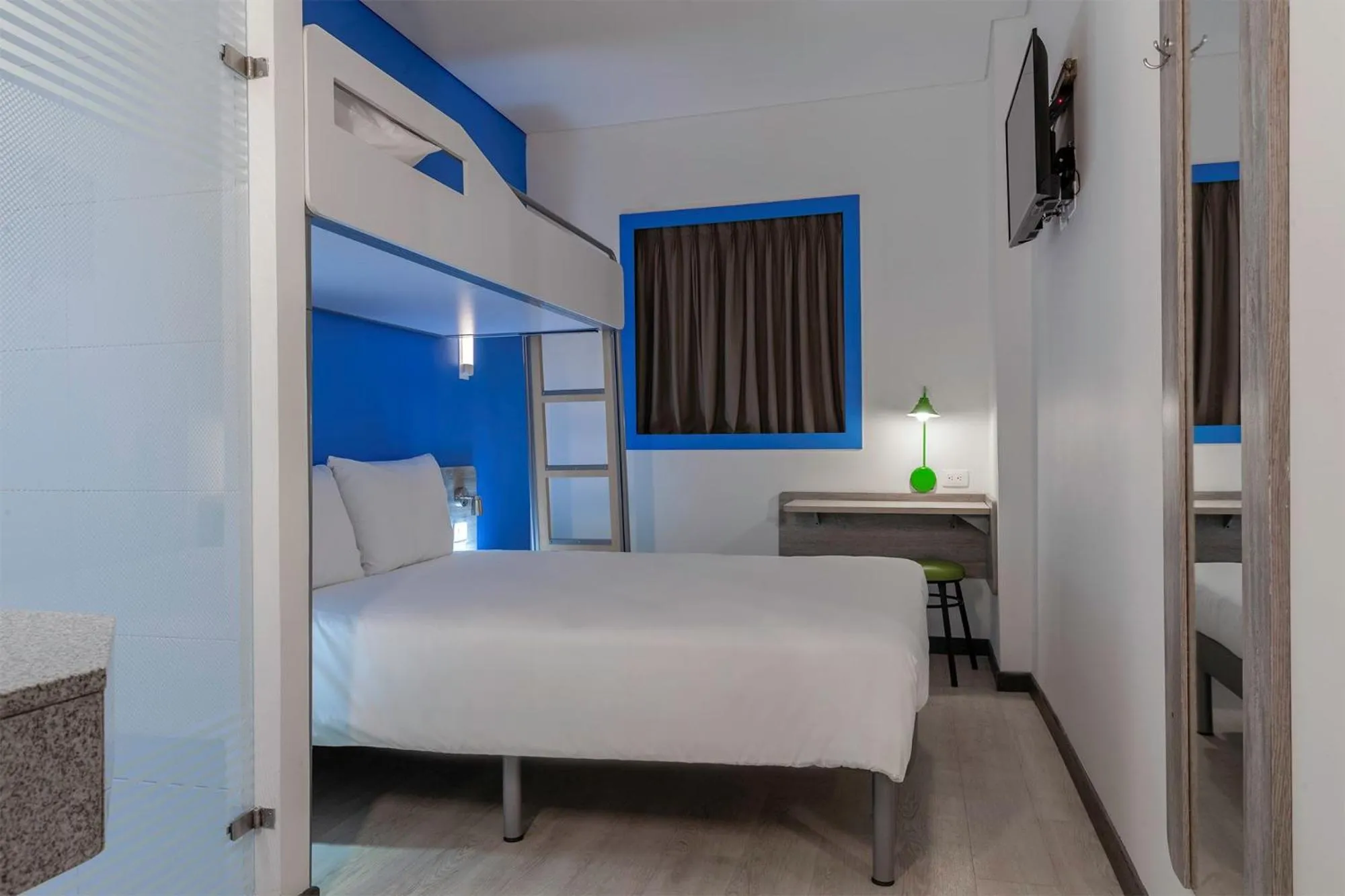 Photo of the whole room, Bed in ibis budget Barranquilla