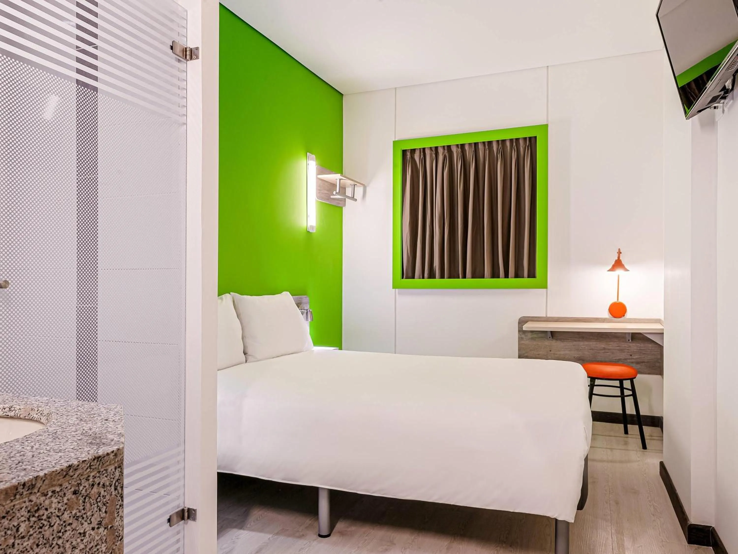 Bedroom, Bed in ibis budget Barranquilla