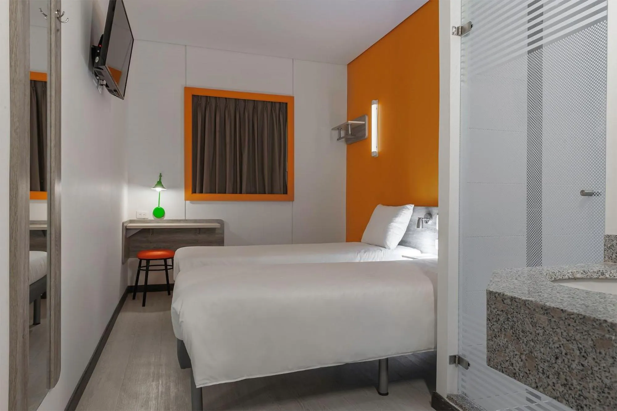 Photo of the whole room, Bed in ibis budget Barranquilla