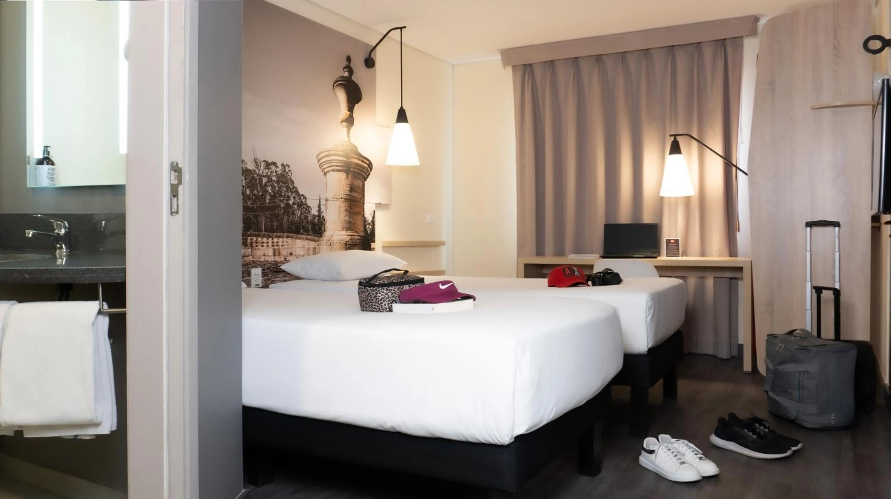 Bedroom, Bed in ibis Chia