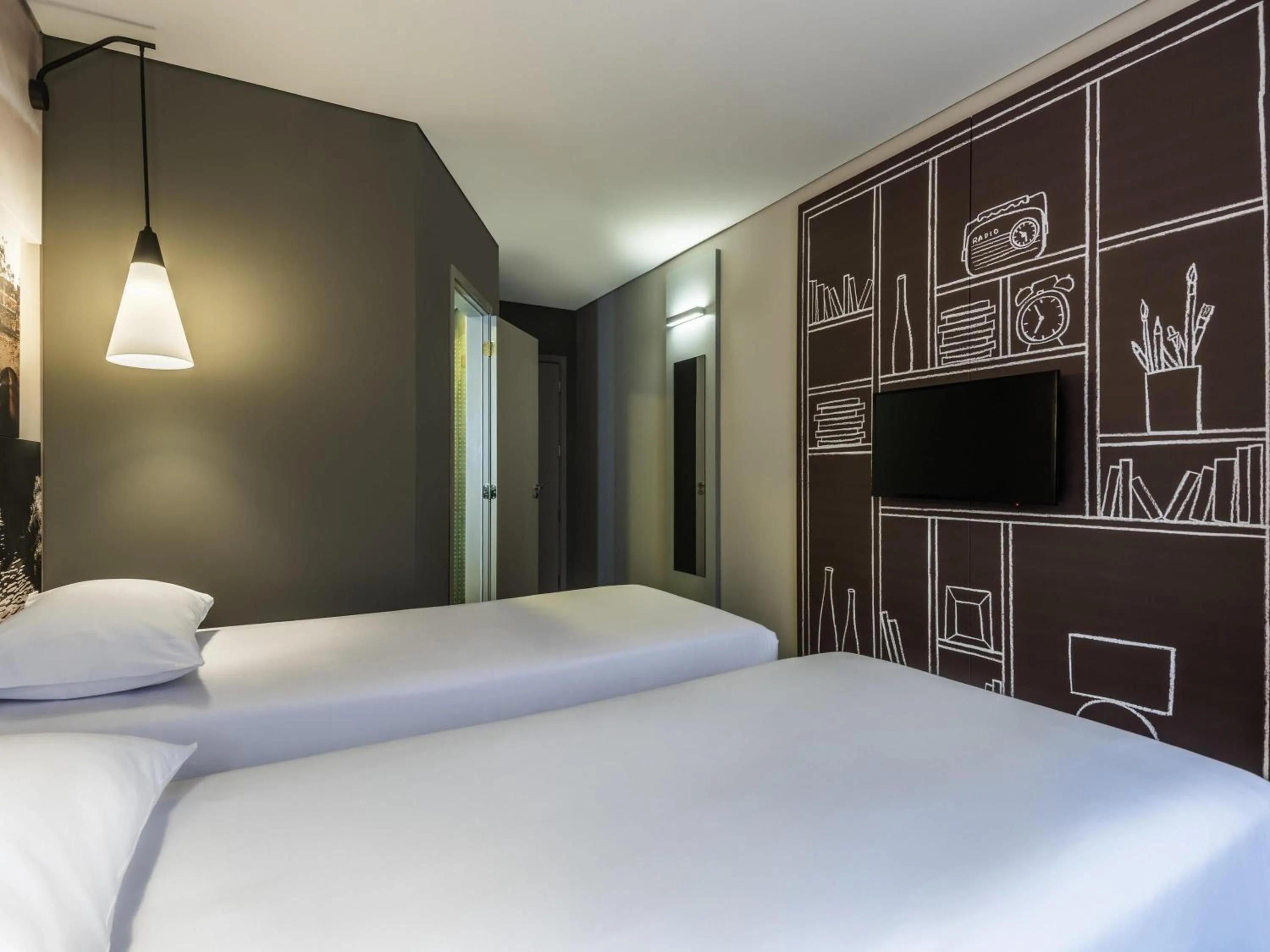 Bedroom, Bed in ibis Chia