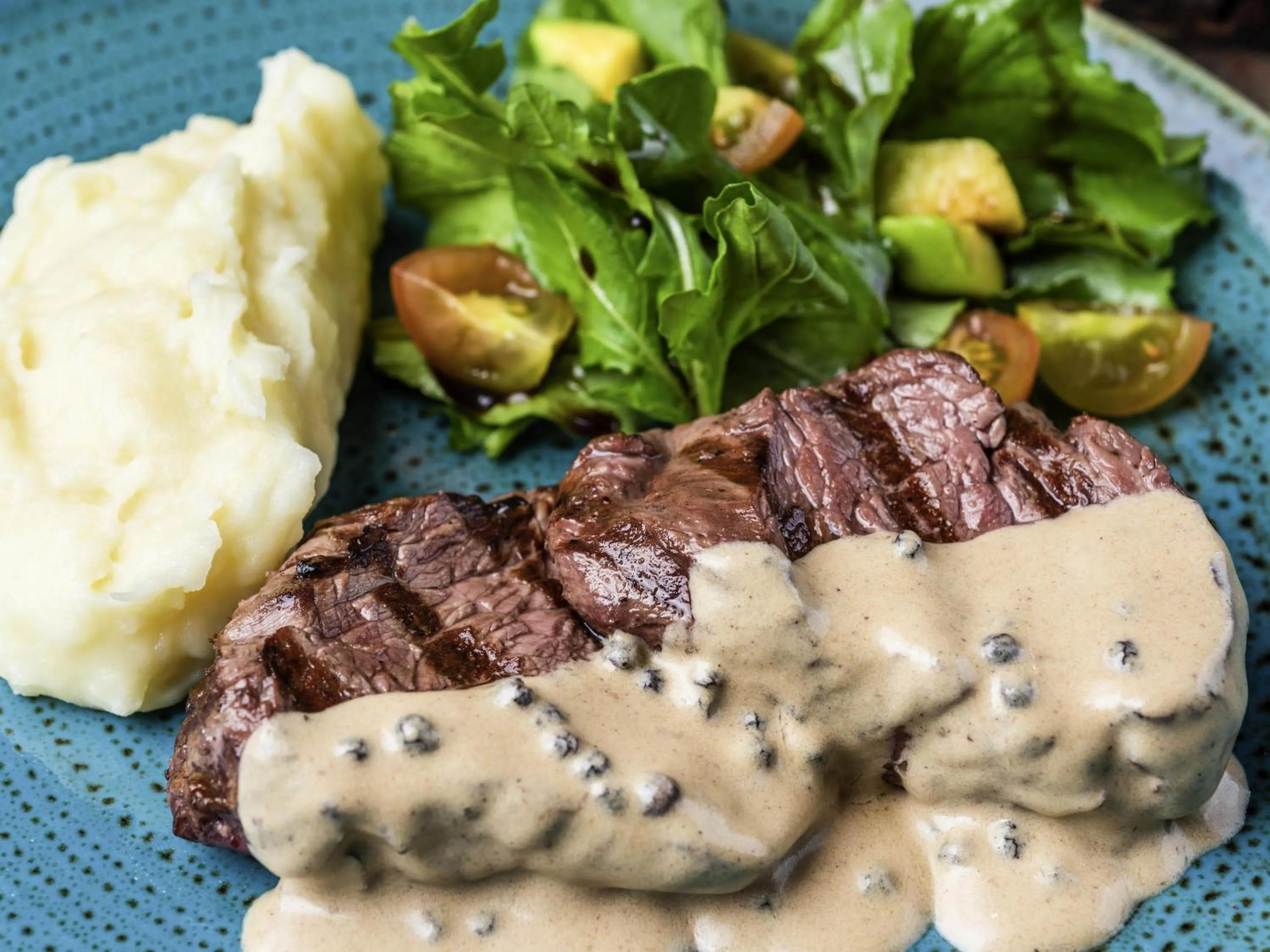 Restaurant/places to eat in ibis Chia