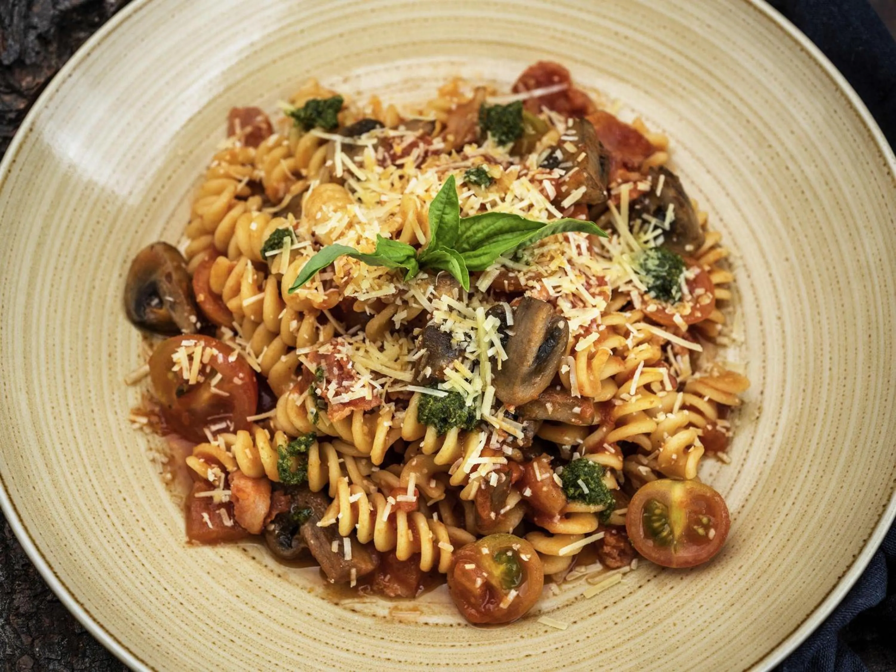 Restaurant/places to eat in ibis Chia