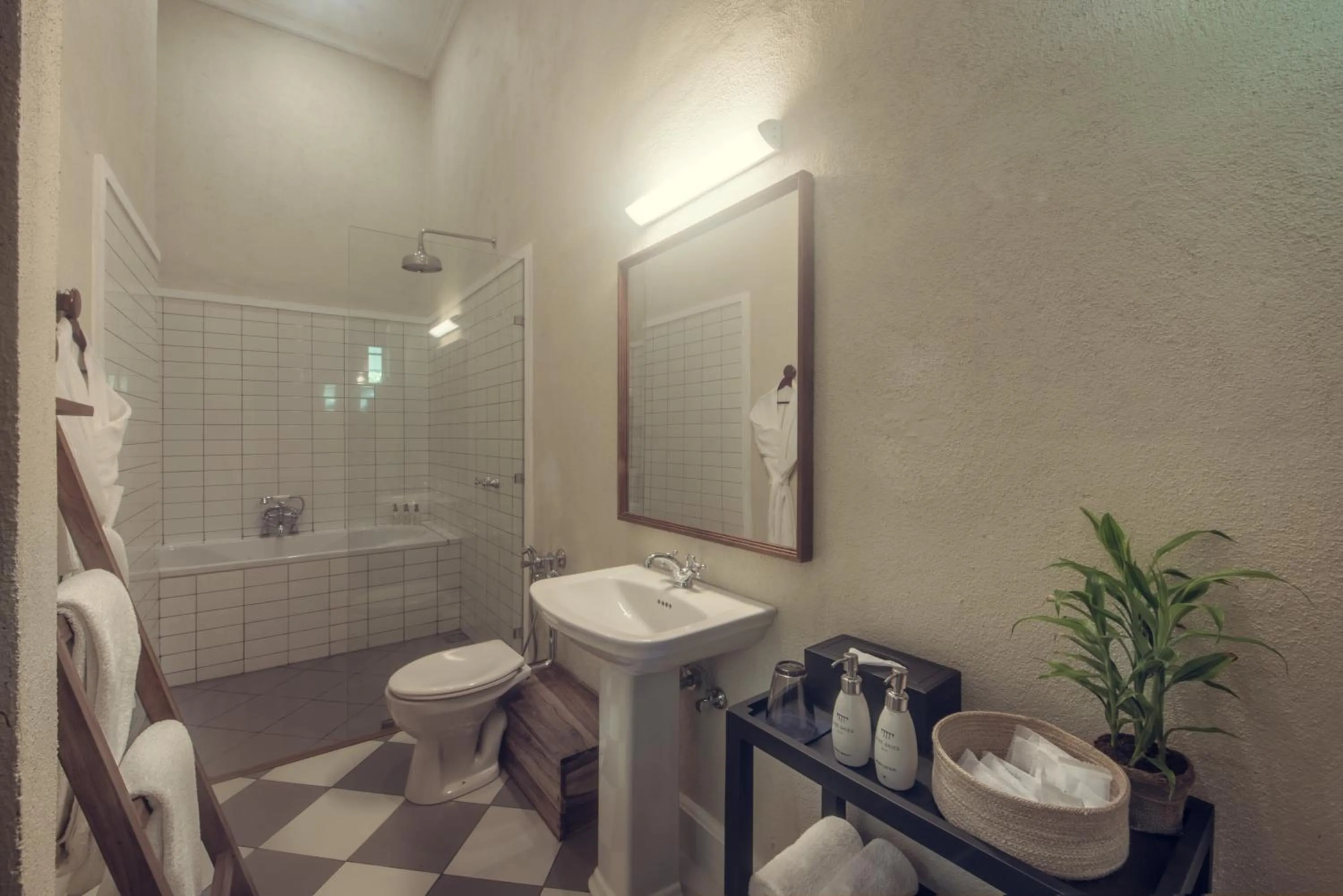 Bathroom in Nine Skies