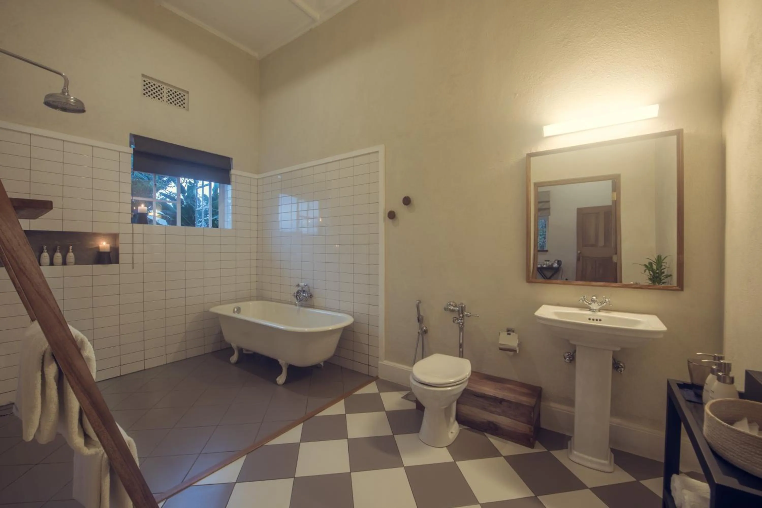 Bathroom in Nine Skies